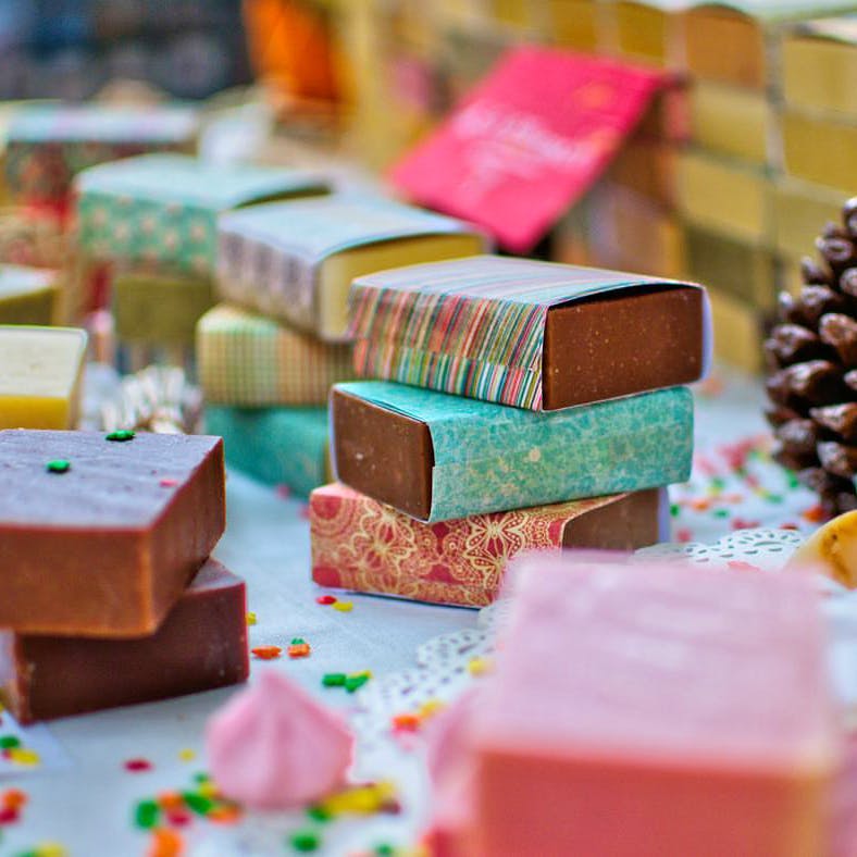 Food,Sweetness,Confectionery,Cuisine,Dessert,Chocolate,Bonbon,Petit four