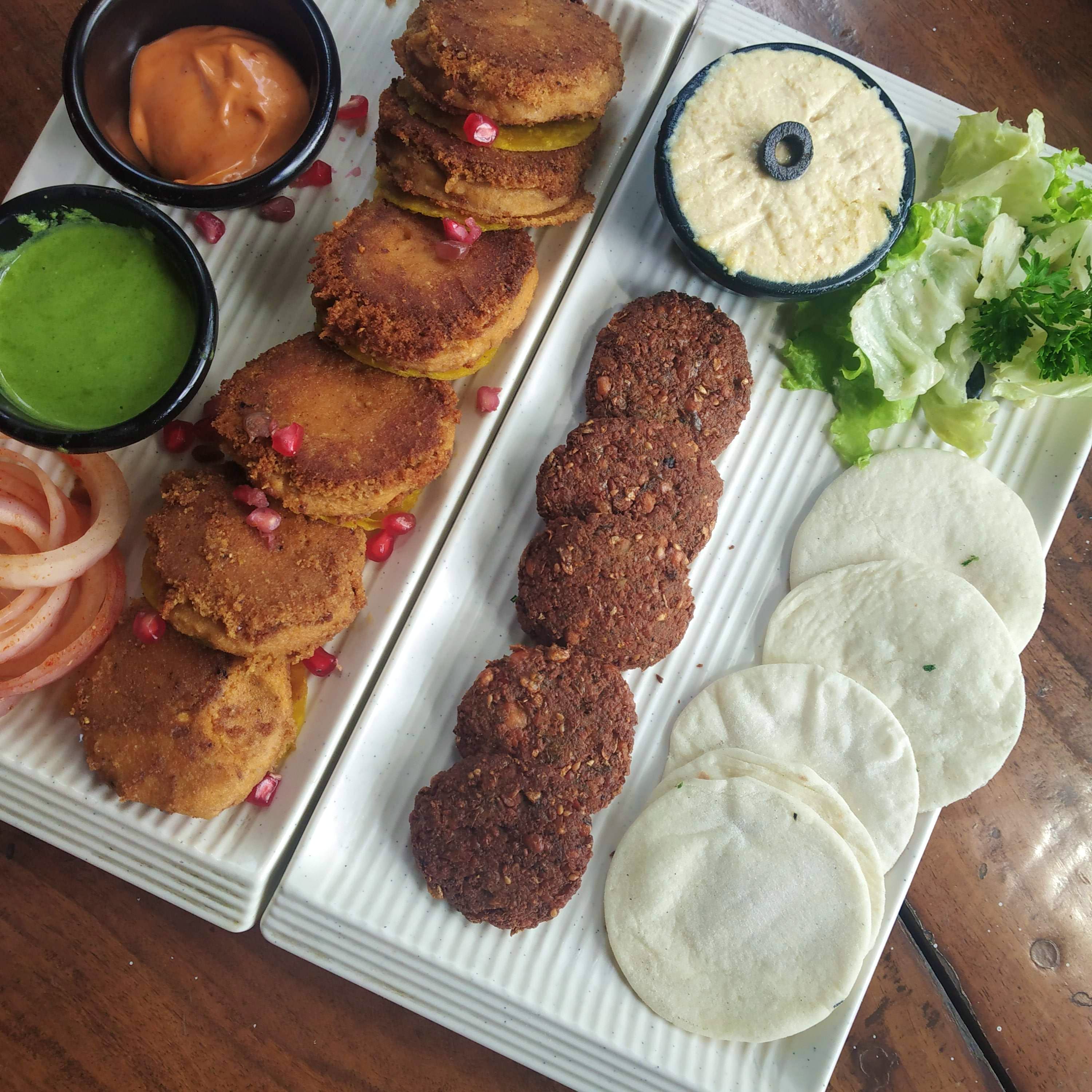 Dish,Food,Cuisine,Meal,Ingredient,Lunch,Falafel,Vegetarian food,Platter,Brunch