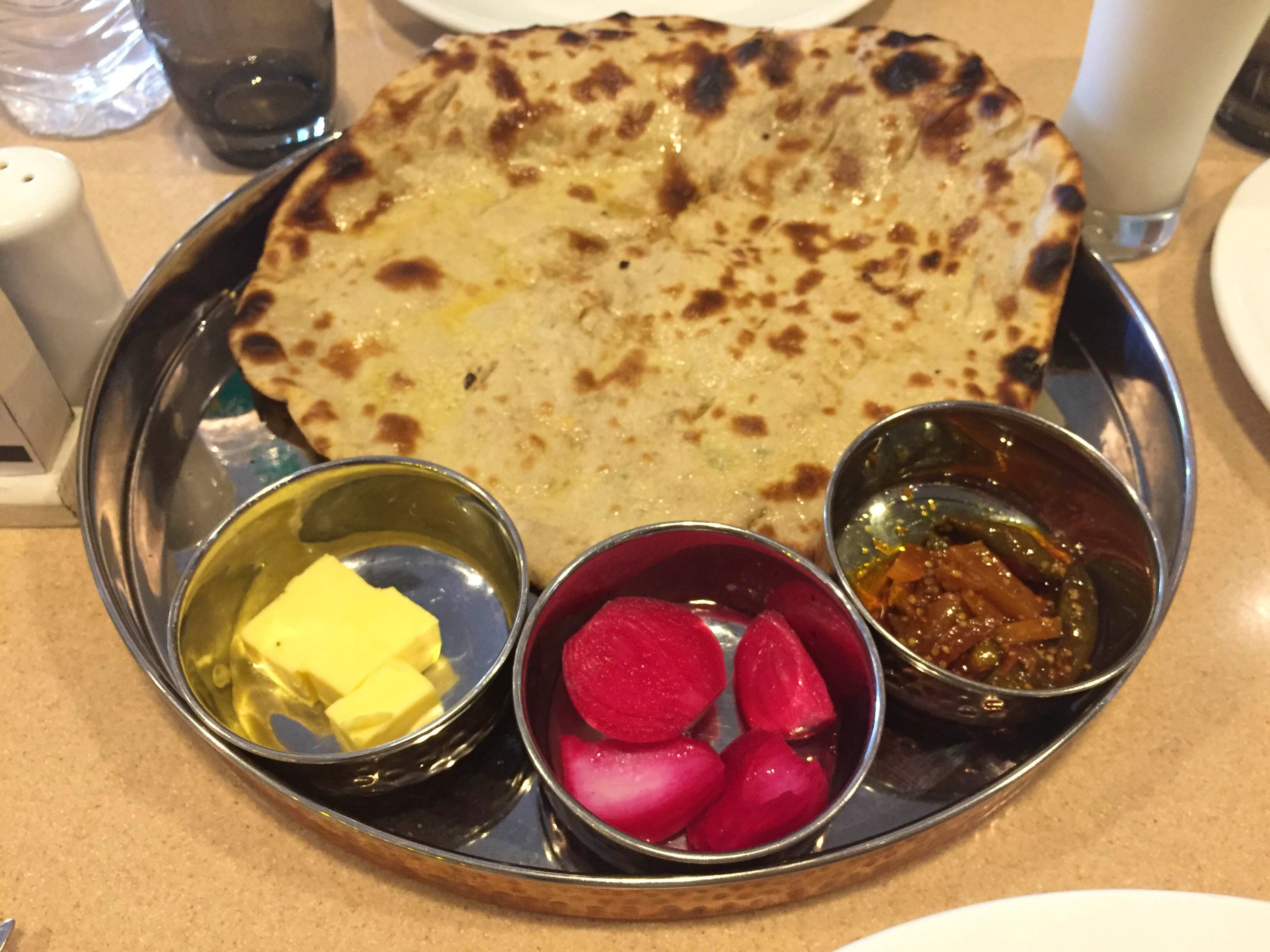 Dish,Food,Cuisine,Naan,Ingredient,Roti,Chapati,Flatbread,Paratha,Meal