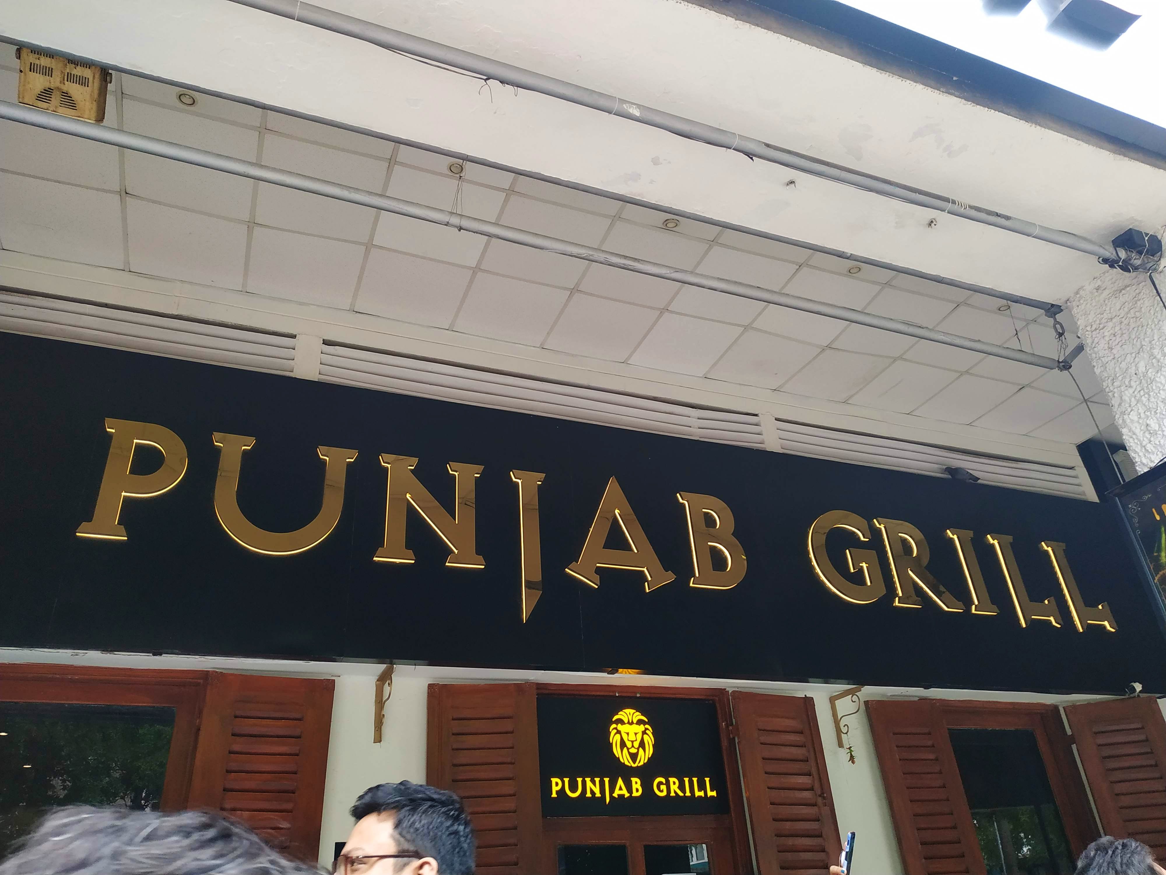 Beautiful Chandeliers & Amazing Food At Punjab Grill In Janpath