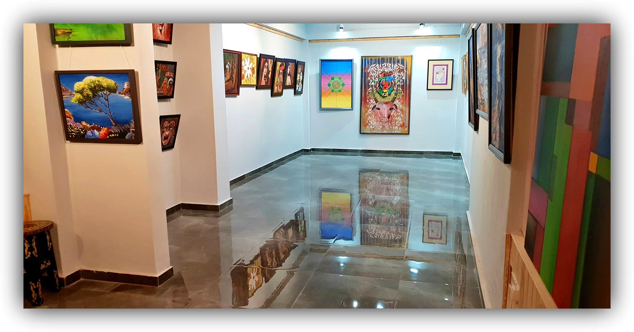 Art gallery,Art exhibition,Museum,Exhibition,Art,Tourist attraction,Building,Room,Interior design,Vernissage