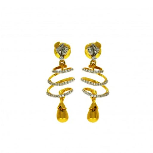 Earrings,Jewellery,Yellow,Body jewelry,Fashion accessory,Diamond,Gemstone,Gold,Metal