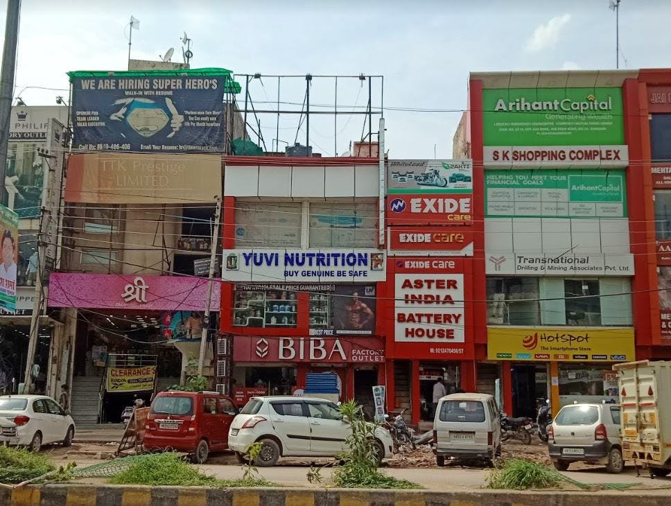 adidas factory outlet kalindi kunj