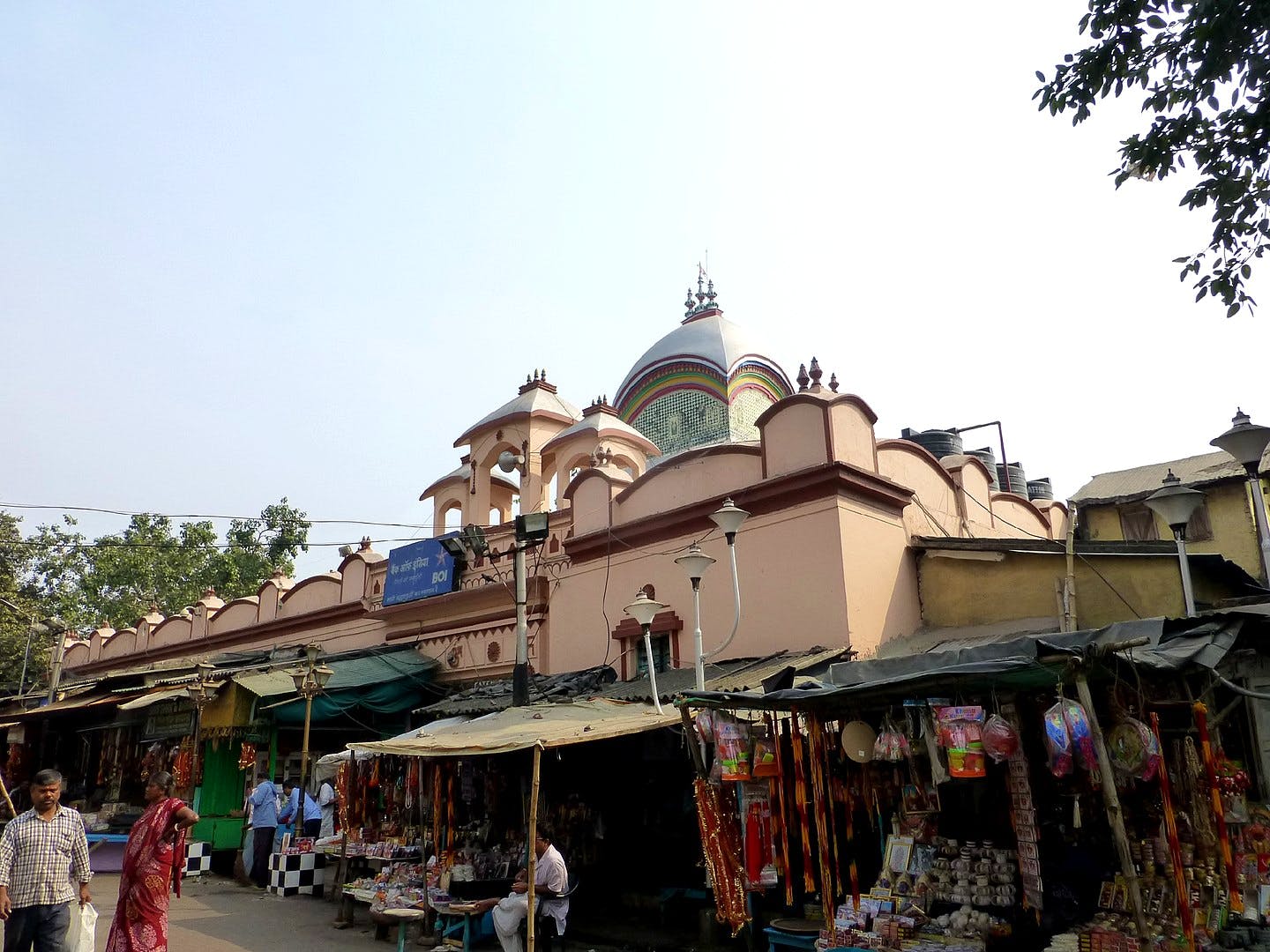 Building,Bazaar,Town,Public space,Market,Architecture,City,Hindu temple,Temple,Temple