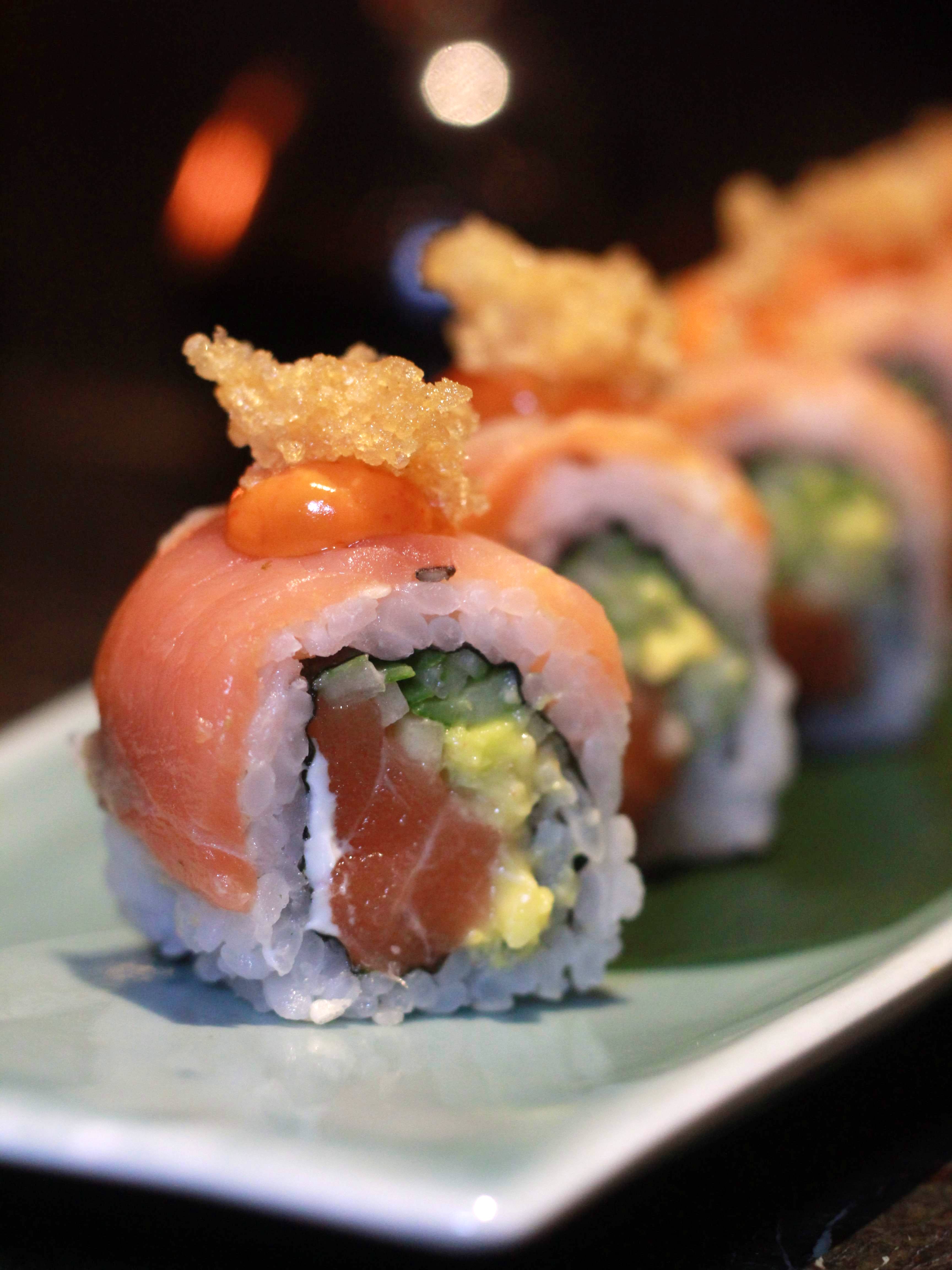 Dish,Food,Cuisine,Sushi,California roll,Ingredient,Comfort food,Sakana,Gimbap,Japanese cuisine