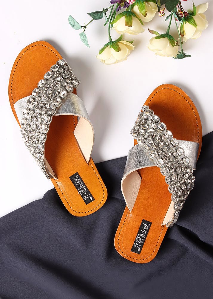 Footwear,Slipper,Orange,Shoe,Flip-flops,Sandal,Slide sandal,Silver