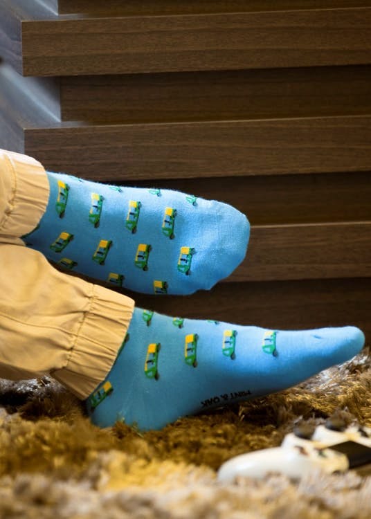Blue,Glove,Sock,Yellow,Hand,Finger,Human leg,Footwear,Fashion accessory,Shoe
