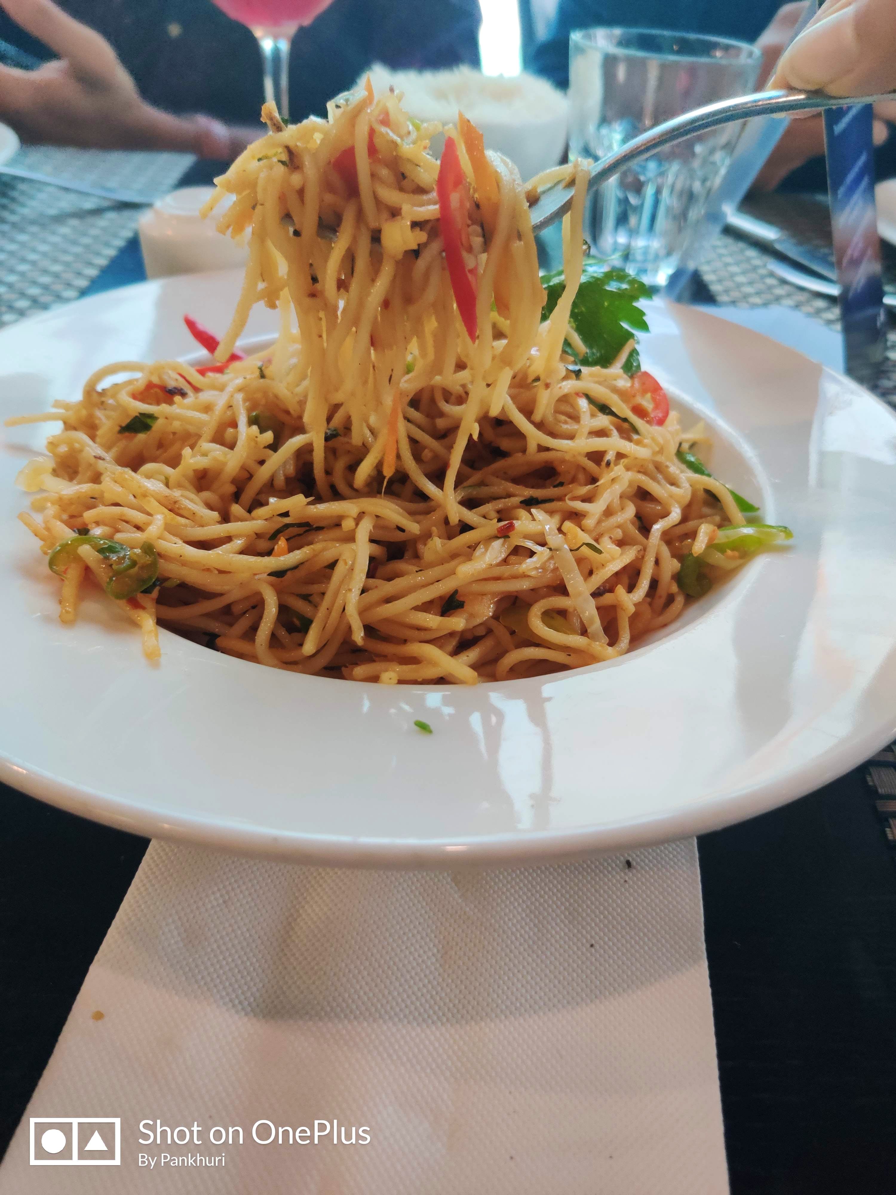 Dish,Cuisine,Food,Spaghetti,Chow mein,Ingredient,Noodle,Pancit,Fried noodles,Italian food