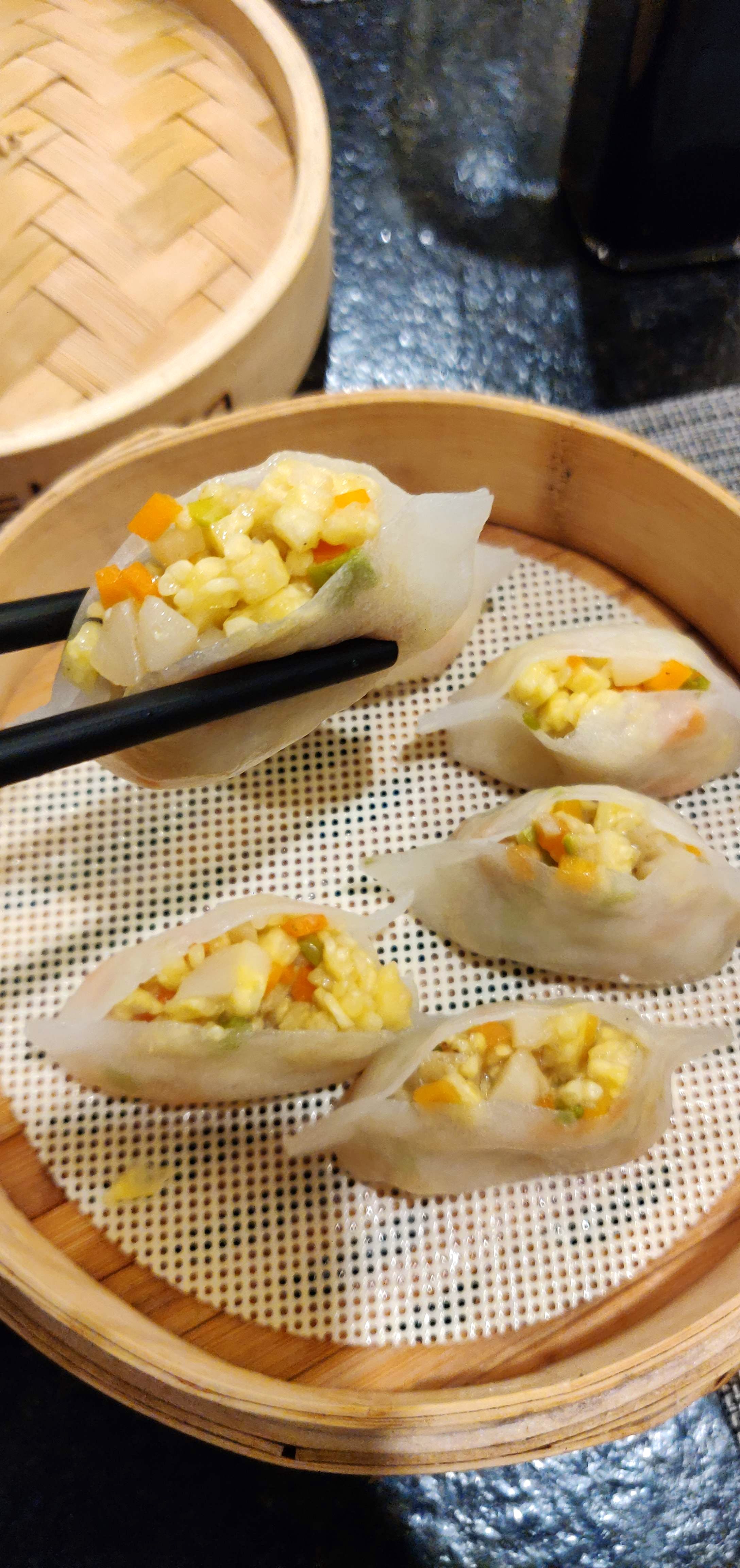 Dish,Food,Cuisine,Dim sum,Ingredient,Shumai,Comfort food,Baozi,Produce,Chinese food