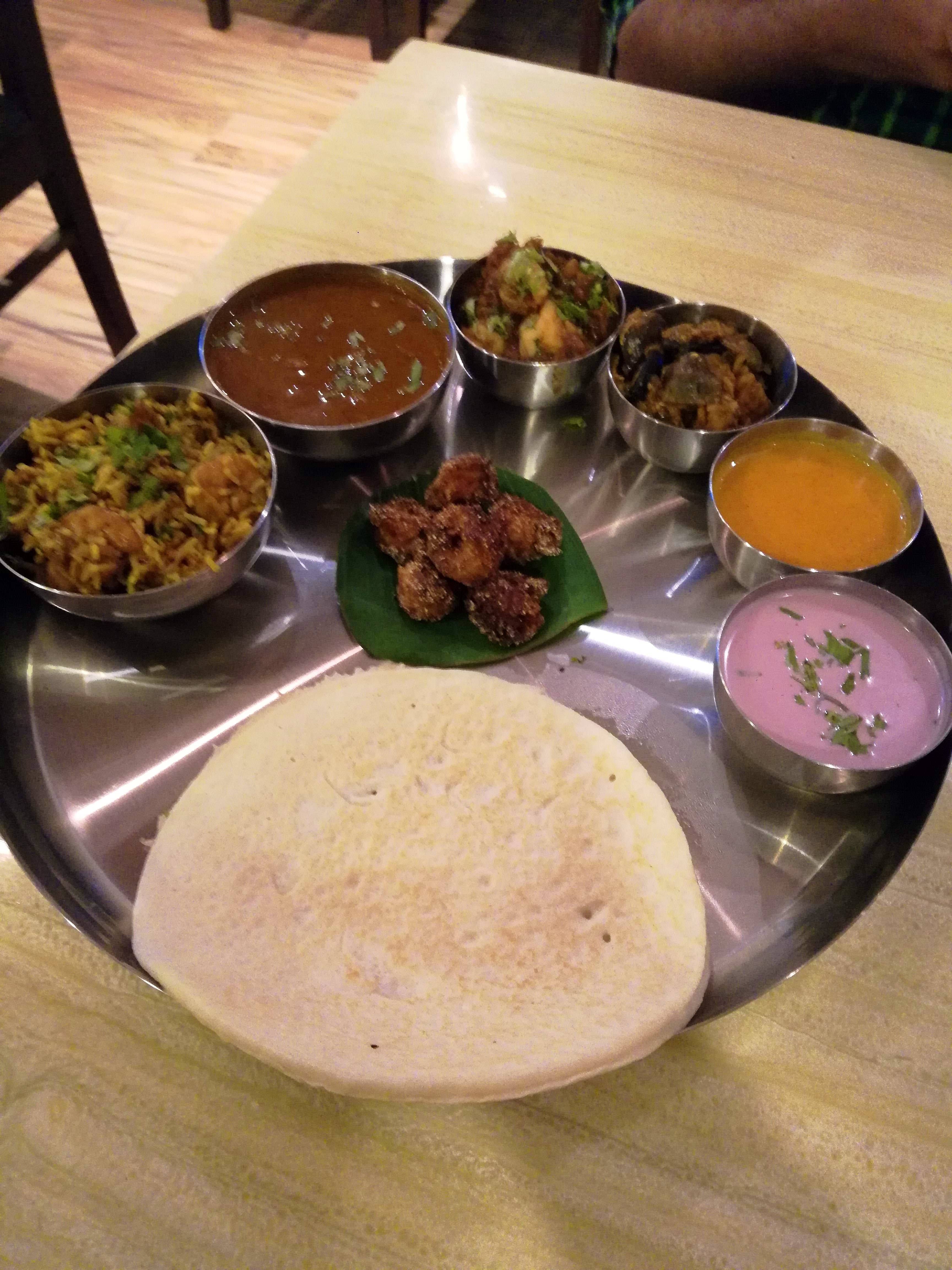 Dish,Food,Cuisine,Meal,Ingredient,Produce,Vegetarian food,Lunch,Indian cuisine,Flatbread