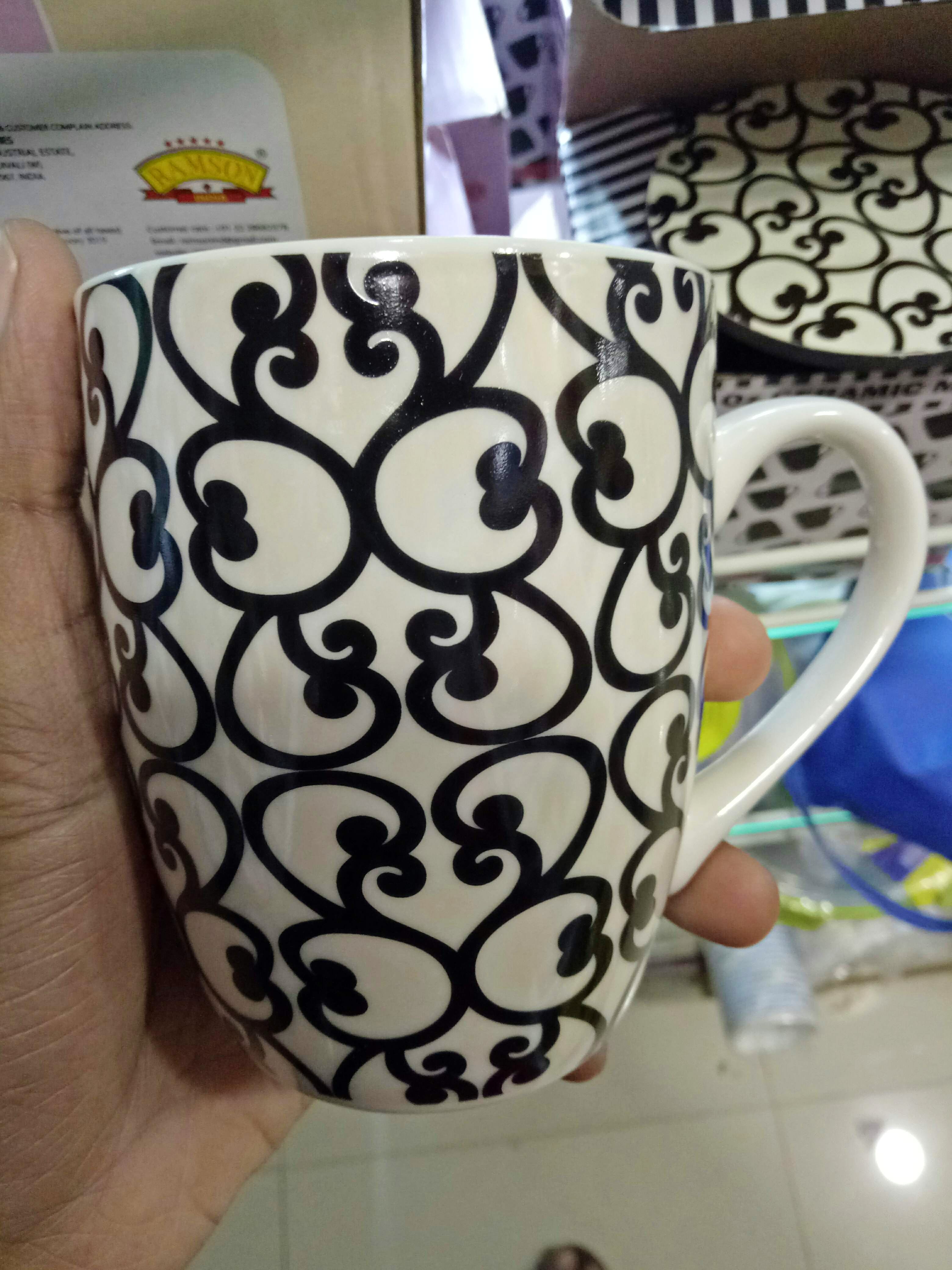 Mug,Drinkware,Porcelain,Ceramic,Cup,Tableware,Cup,Coffee cup,Jug,Pottery