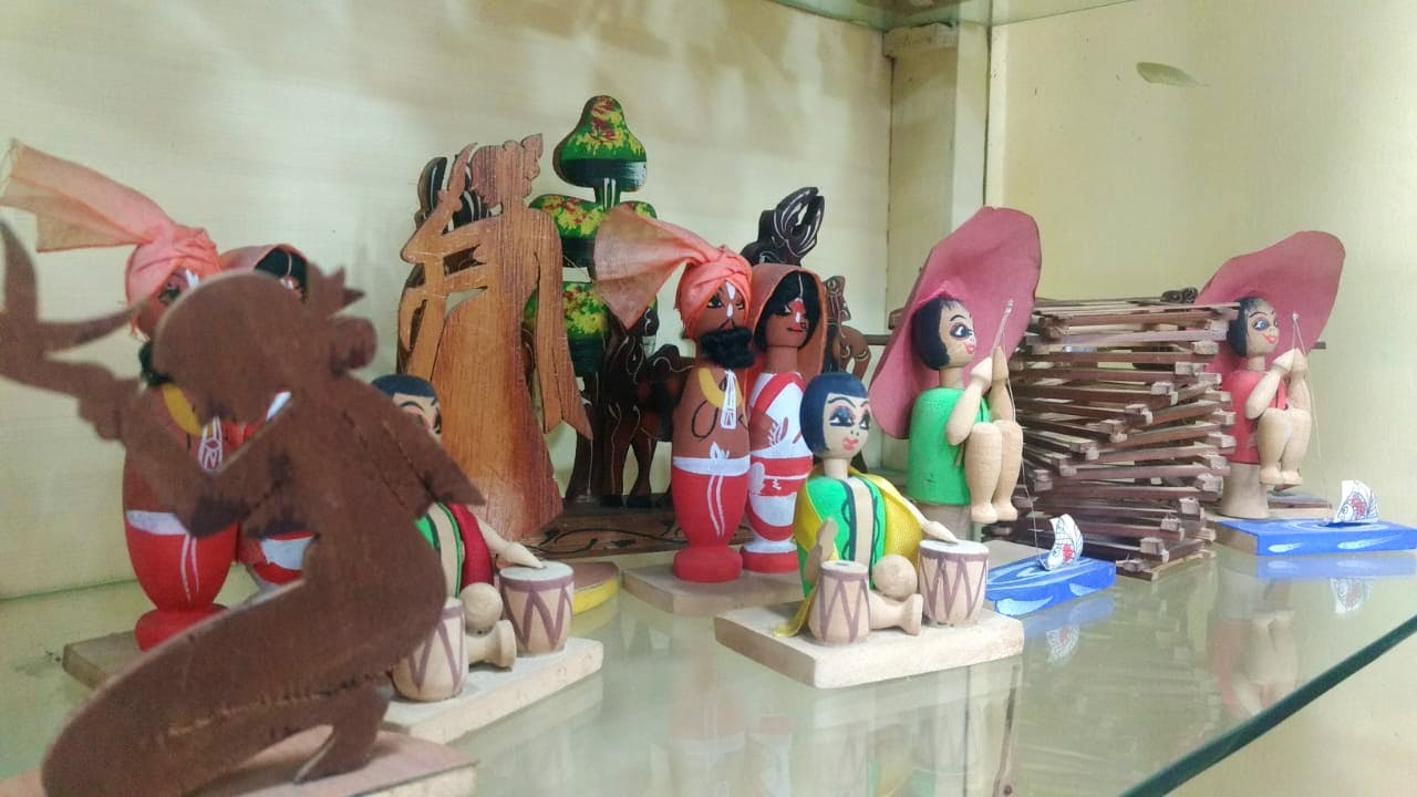 Figurine,Fun,Art,Animation,Interior design,Toy,Leisure,Sculpture,Tourist attraction,Interior design