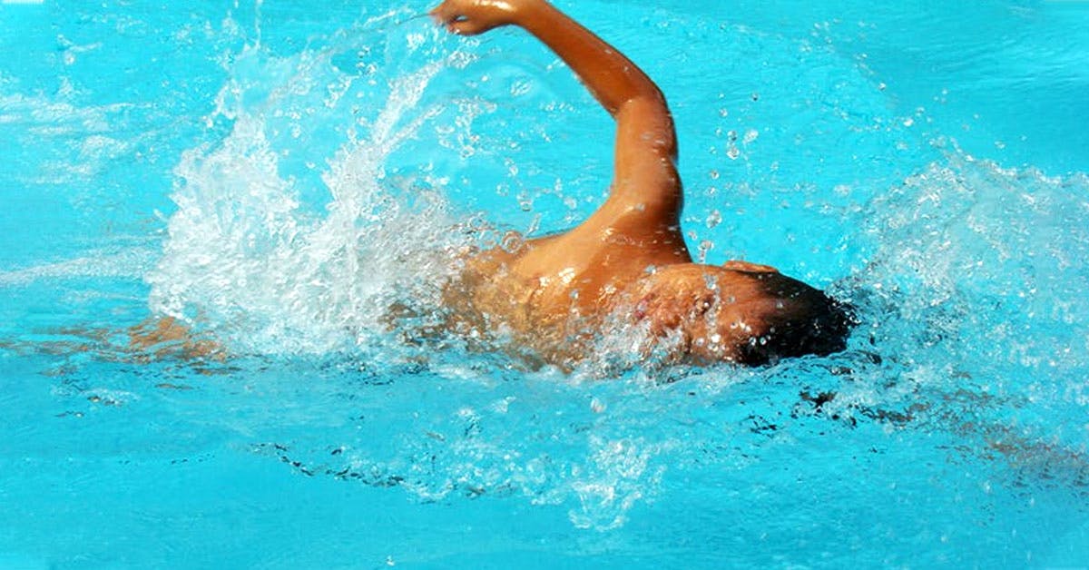 Swimmer,Swimming,Water,Recreation,Freestyle swimming,Leisure,Individual sports,Swimming pool,Leisure centre,Sports