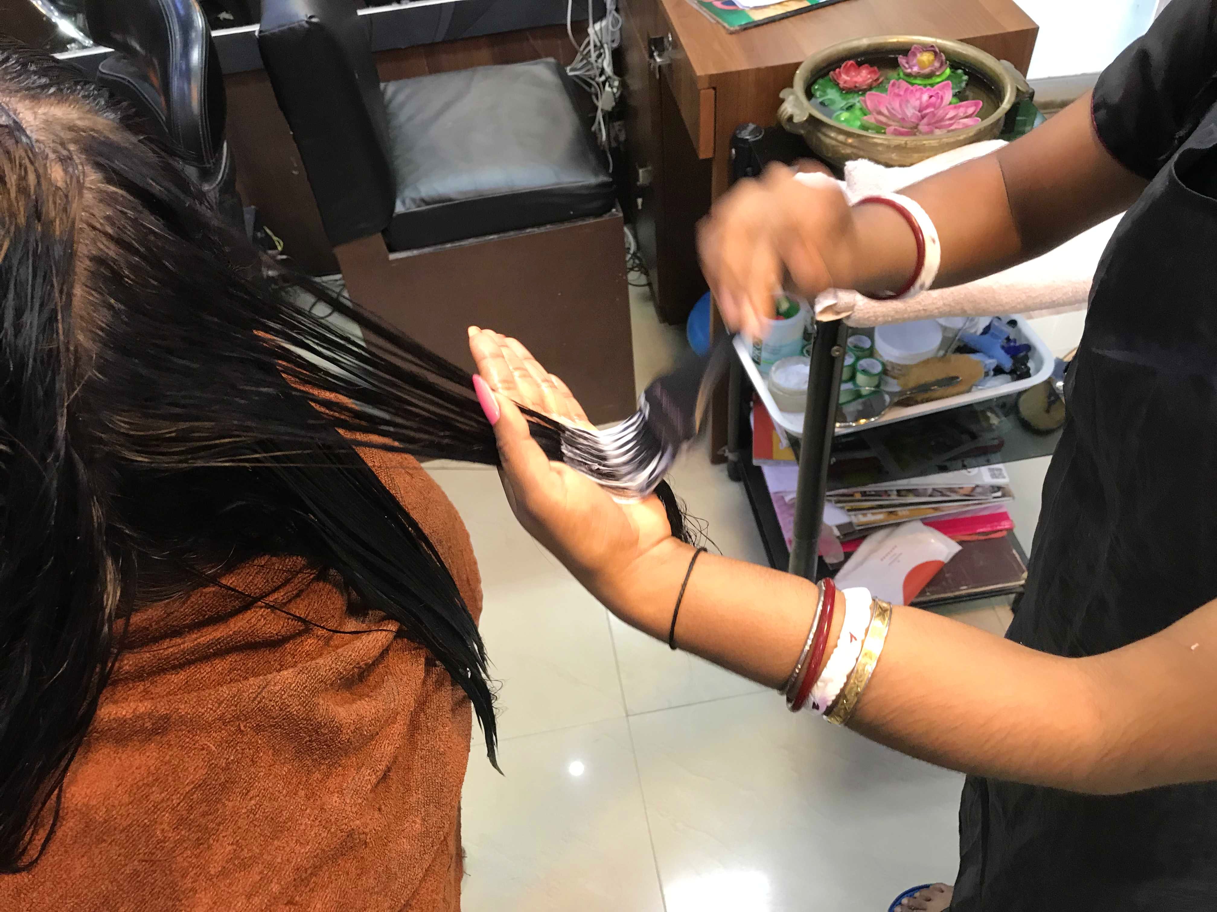 Godrej Pro introduces Money Piece Hair Colour Trend of the Season   Beauteespace Magazine Online  Beauty and Fashion Magazine
