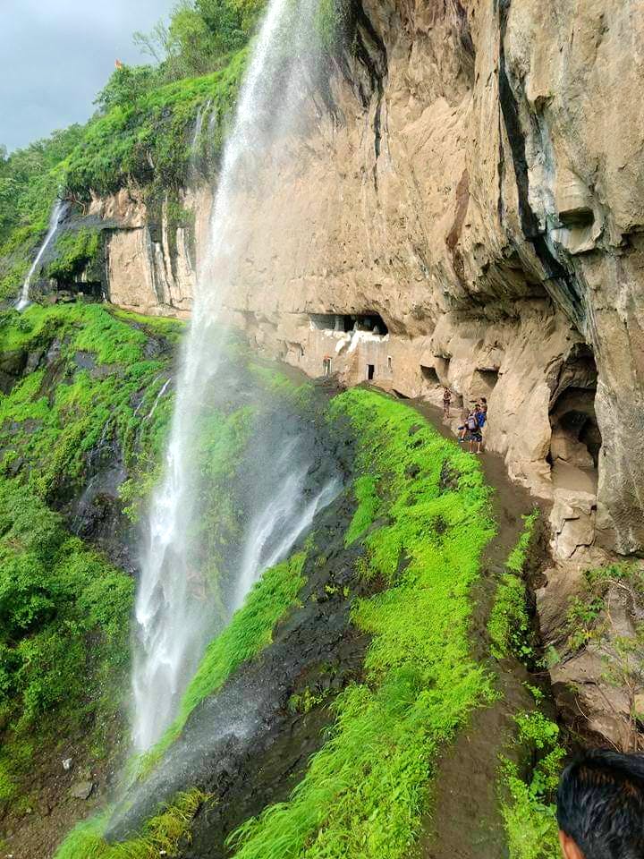 Waterfall,Nature,Water resources,Natural landscape,Water,Nature reserve,Vegetation,Watercourse,Chute,Formation