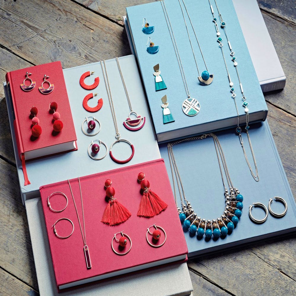 Turquoise,Fashion accessory,Jewellery,Illustration