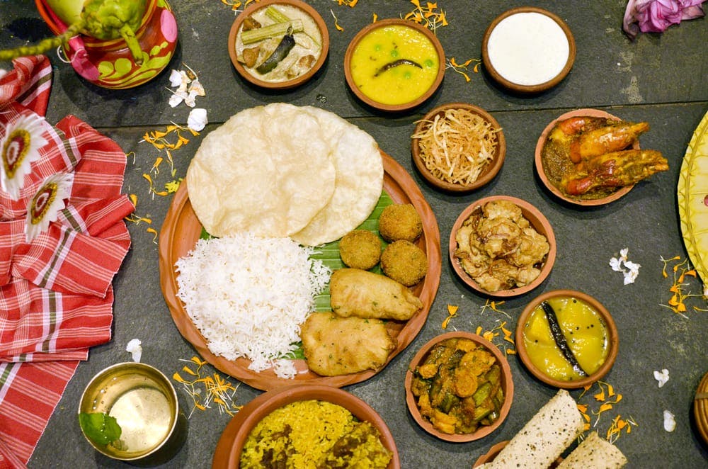 Dish,Food,Cuisine,Ingredient,Meal,Andhra food,Sadya,Indian cuisine,Vegetarian food,Produce