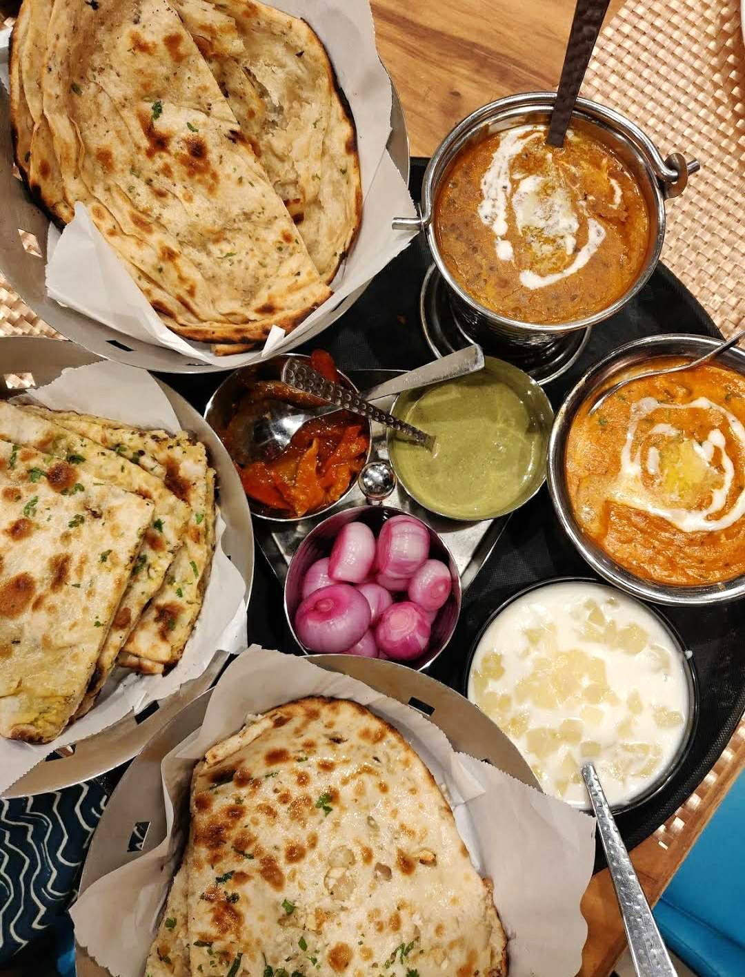 Dish,Food,Cuisine,Ingredient,Naan,Roti prata,Roti canai,Punjabi cuisine,Flatbread,Kulcha