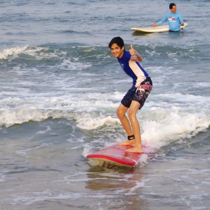 Surfing Equipment,Sports,Boardsport,Surface water sports,Skimboarding,Surfboard,Wave,Surfing,Wind wave,Water sport