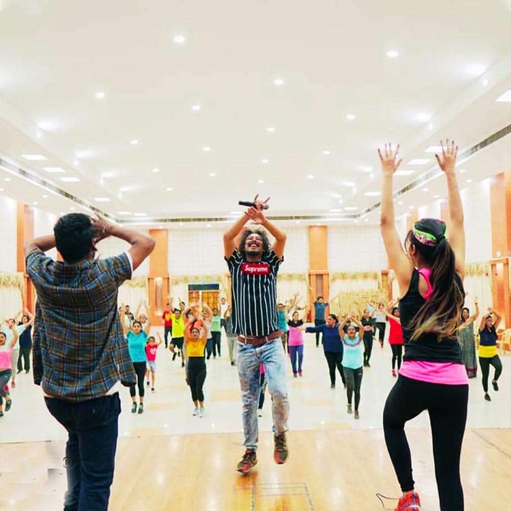 Bhangra exercise class online near me