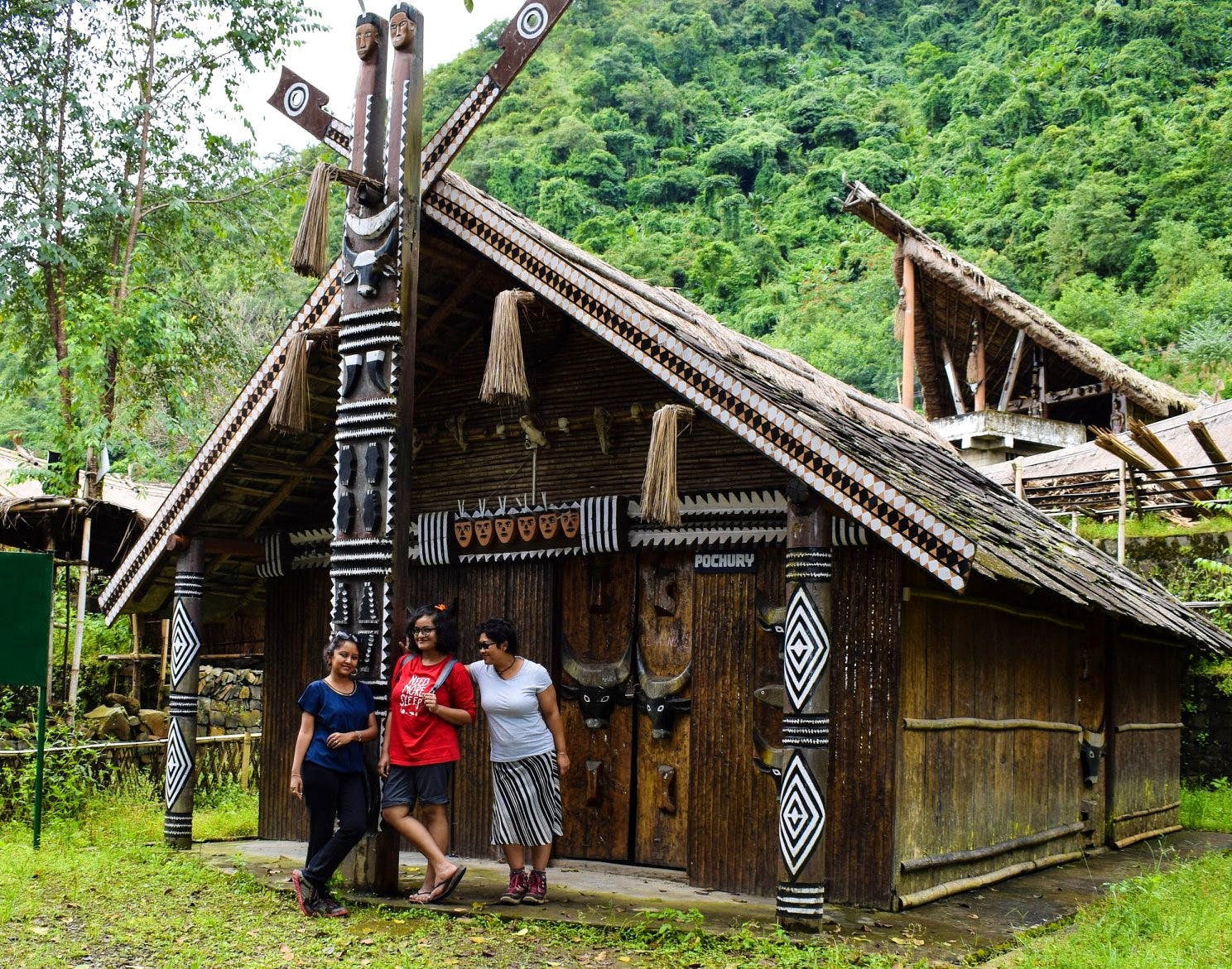 Shack,Hut,Log cabin,Roof,House,Building,Cottage,Rural area,Tree,Adaptation