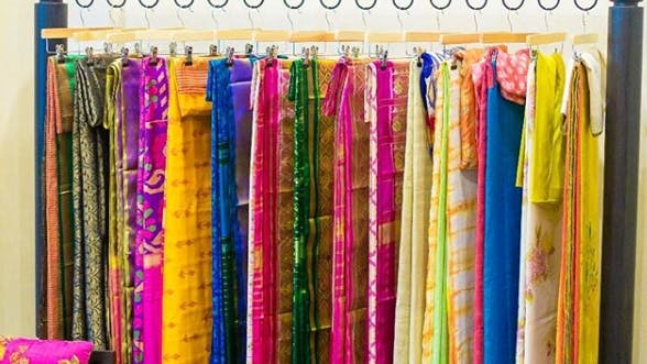 Buy Jamdani Sarees & Kurtas From Fussion I LBB, Mumbai