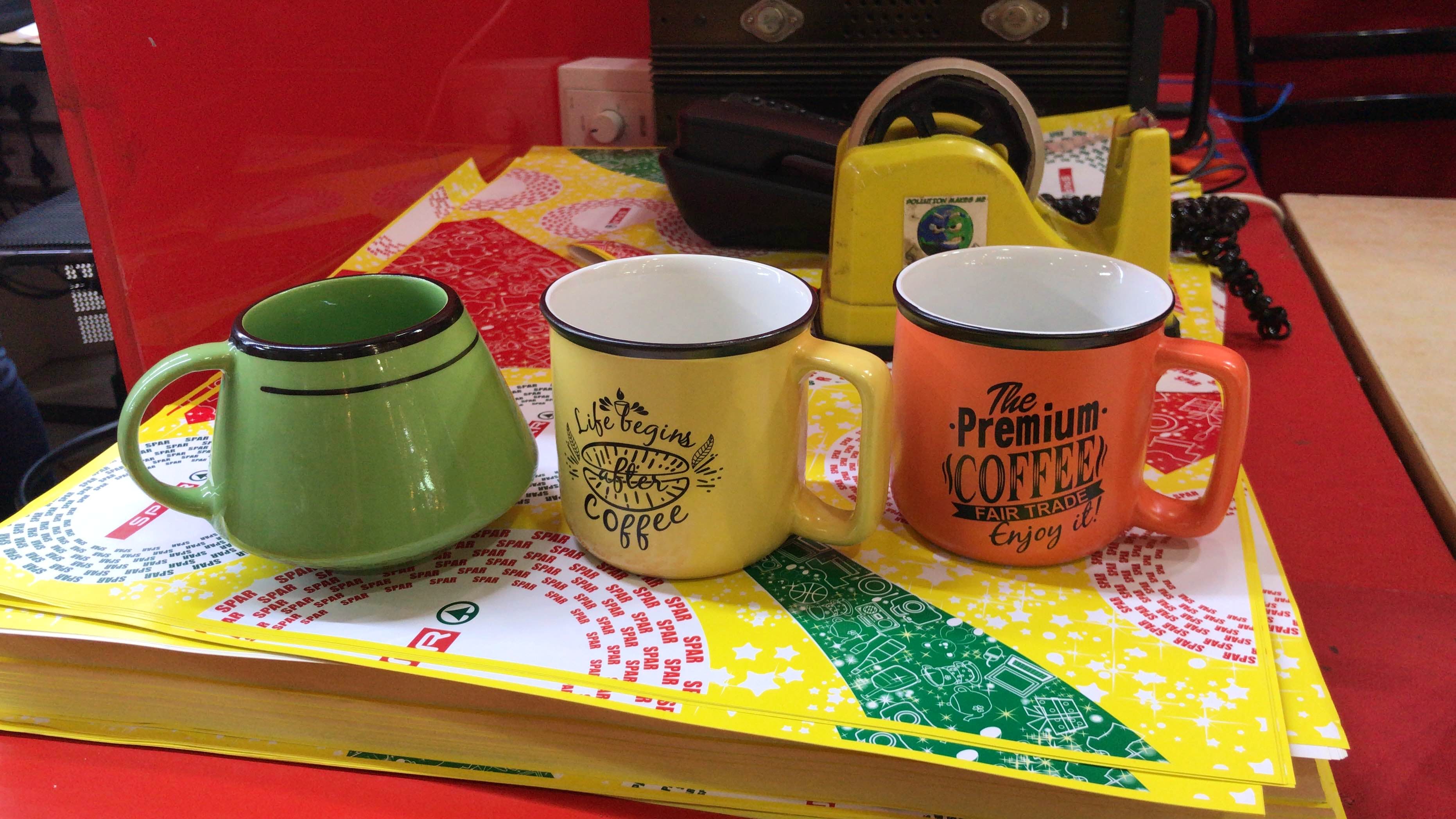 Cup,Cup,Coffee cup,Yellow,Tableware,Mug,Drinkware,Drink,Serveware,Ceramic