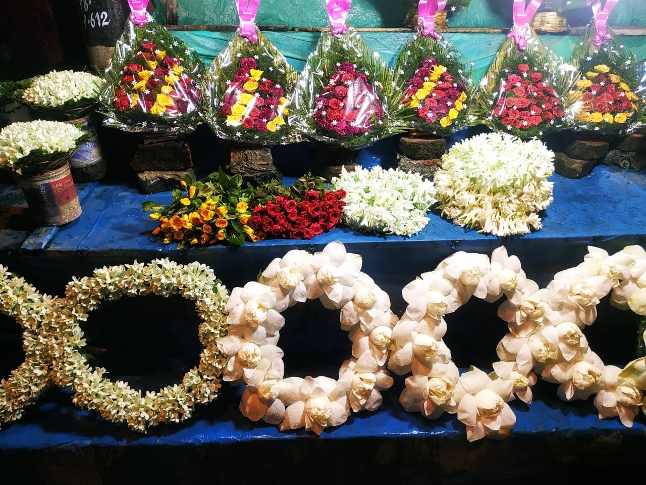 Buy Flowers From These Lake Market Shops LBB, Kolkata