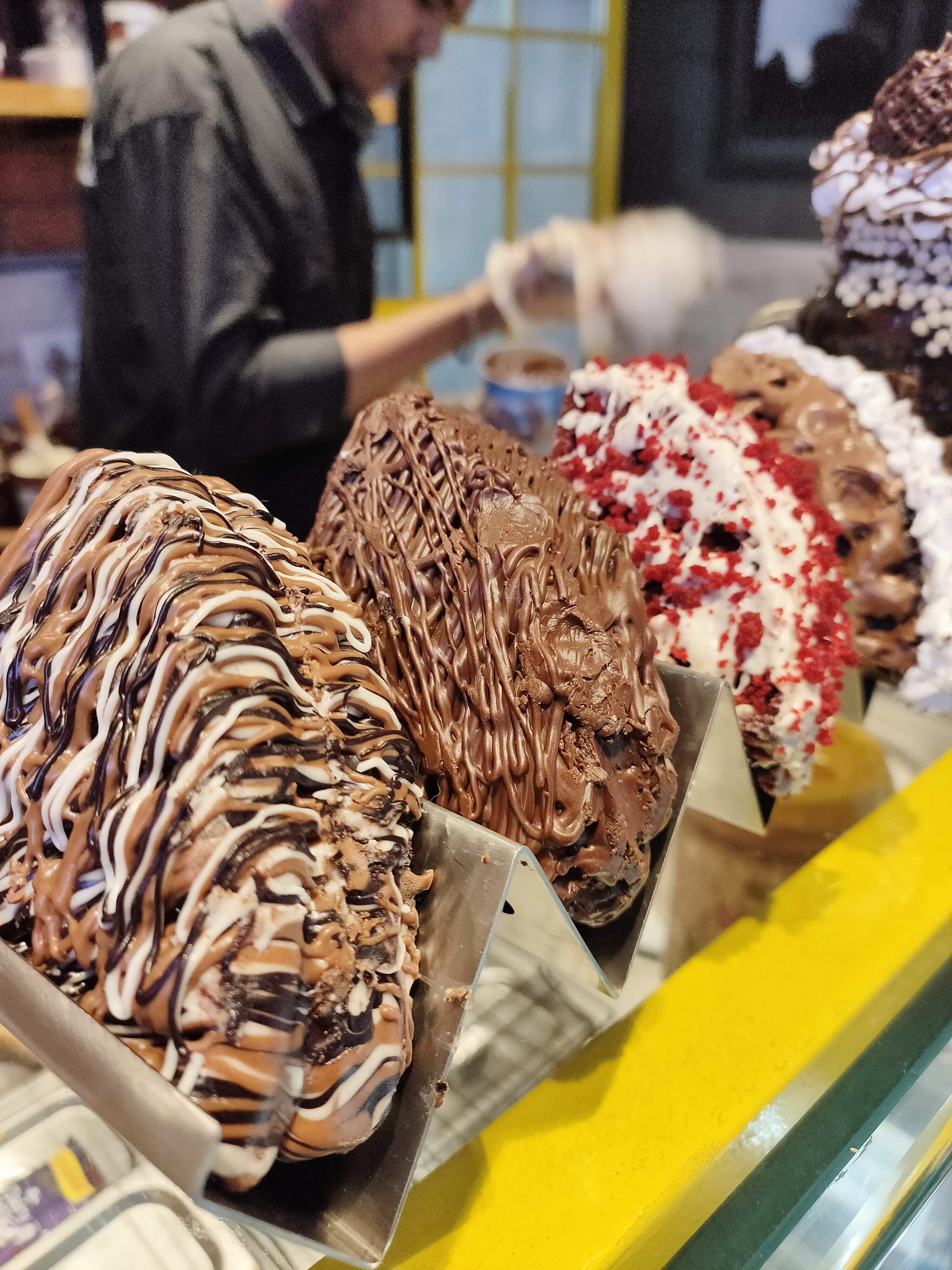 Waffles, Ice Creams, Freakshakes & More: This Outlet Has It All!