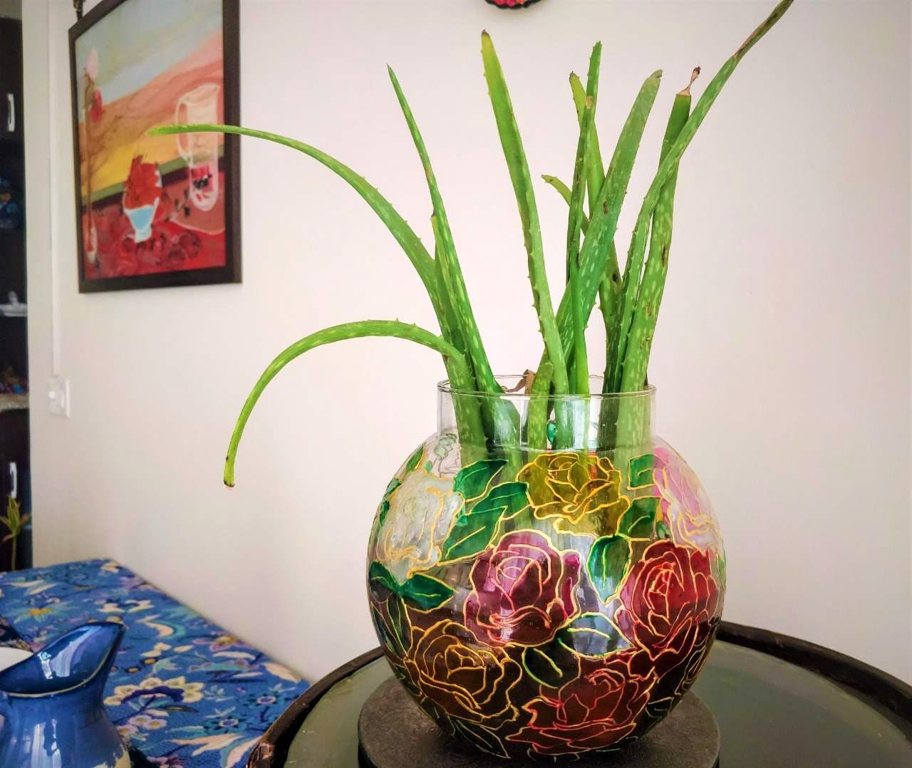 Flowerpot,Houseplant,Flower,Plant,Ikebana,Floral design,Floristry,Grass family,Art,Flower Arranging