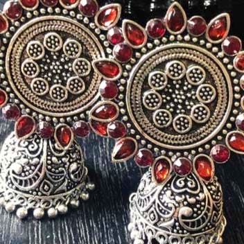 KOLAM SILVER JHUMKI – madhyaan