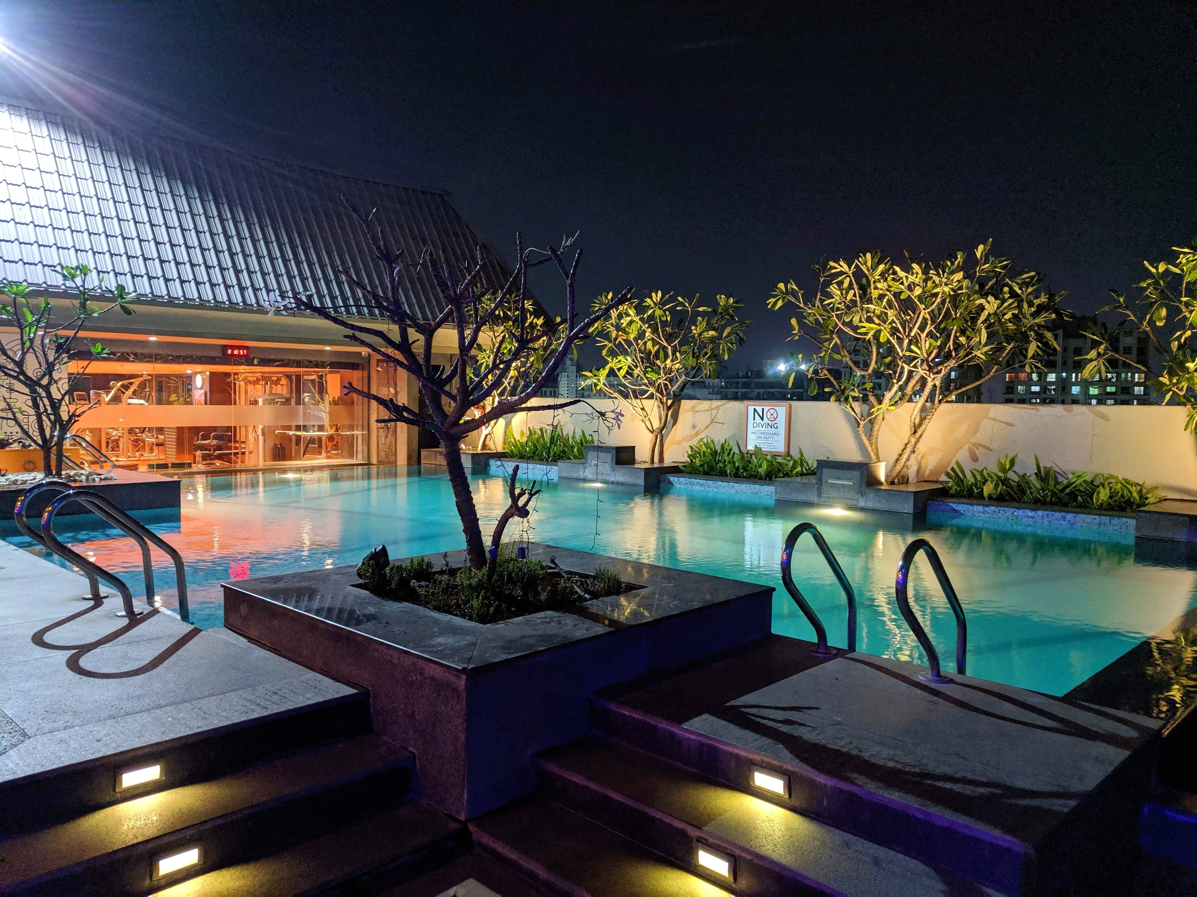 Swimming pool,Property,Lighting,Resort,Sky,Building,Home,Architecture,Leisure,House