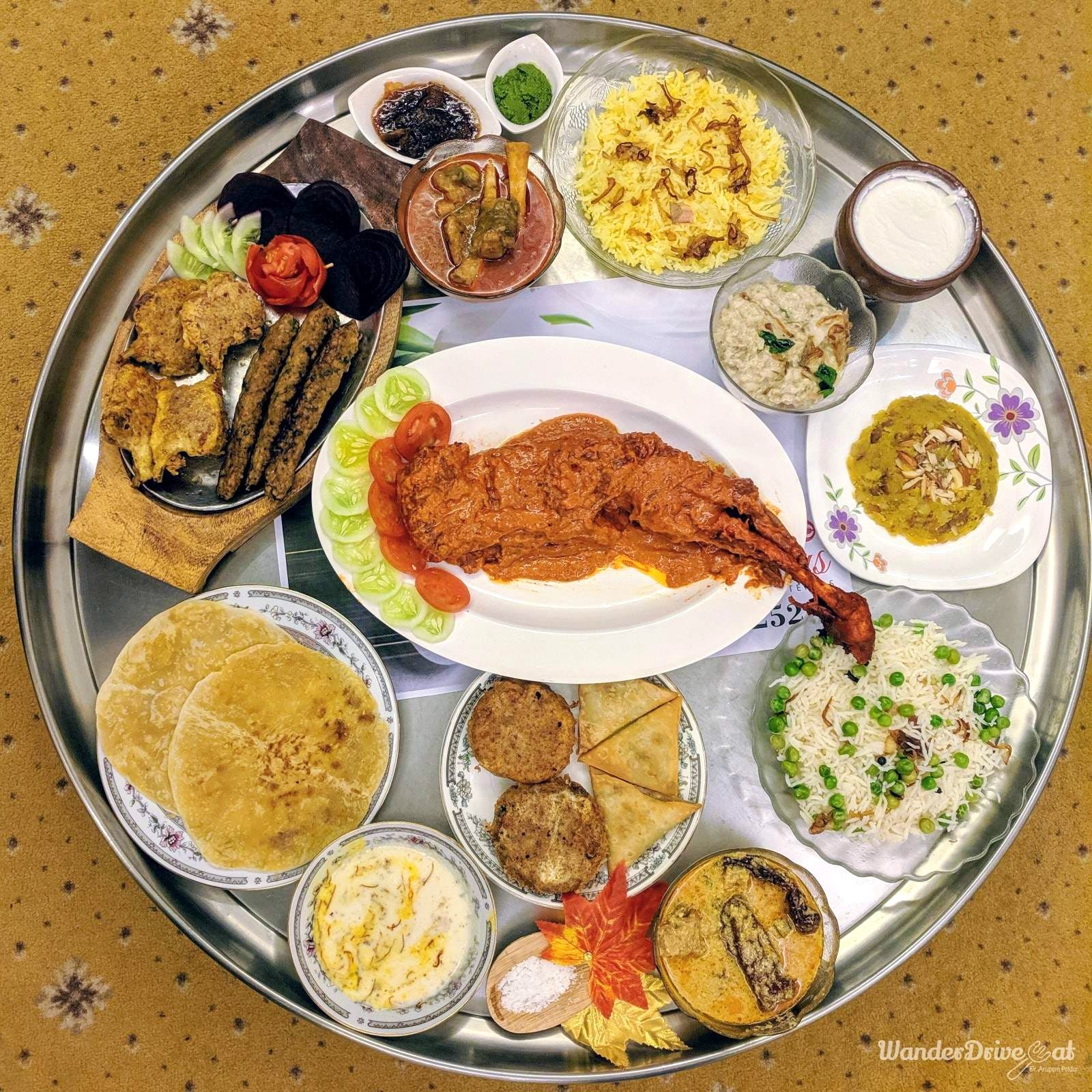 Dish,Food,Cuisine,Meal,Ingredient,Produce,Staple food,Indian cuisine,Sindhi cuisine,Punjabi cuisine