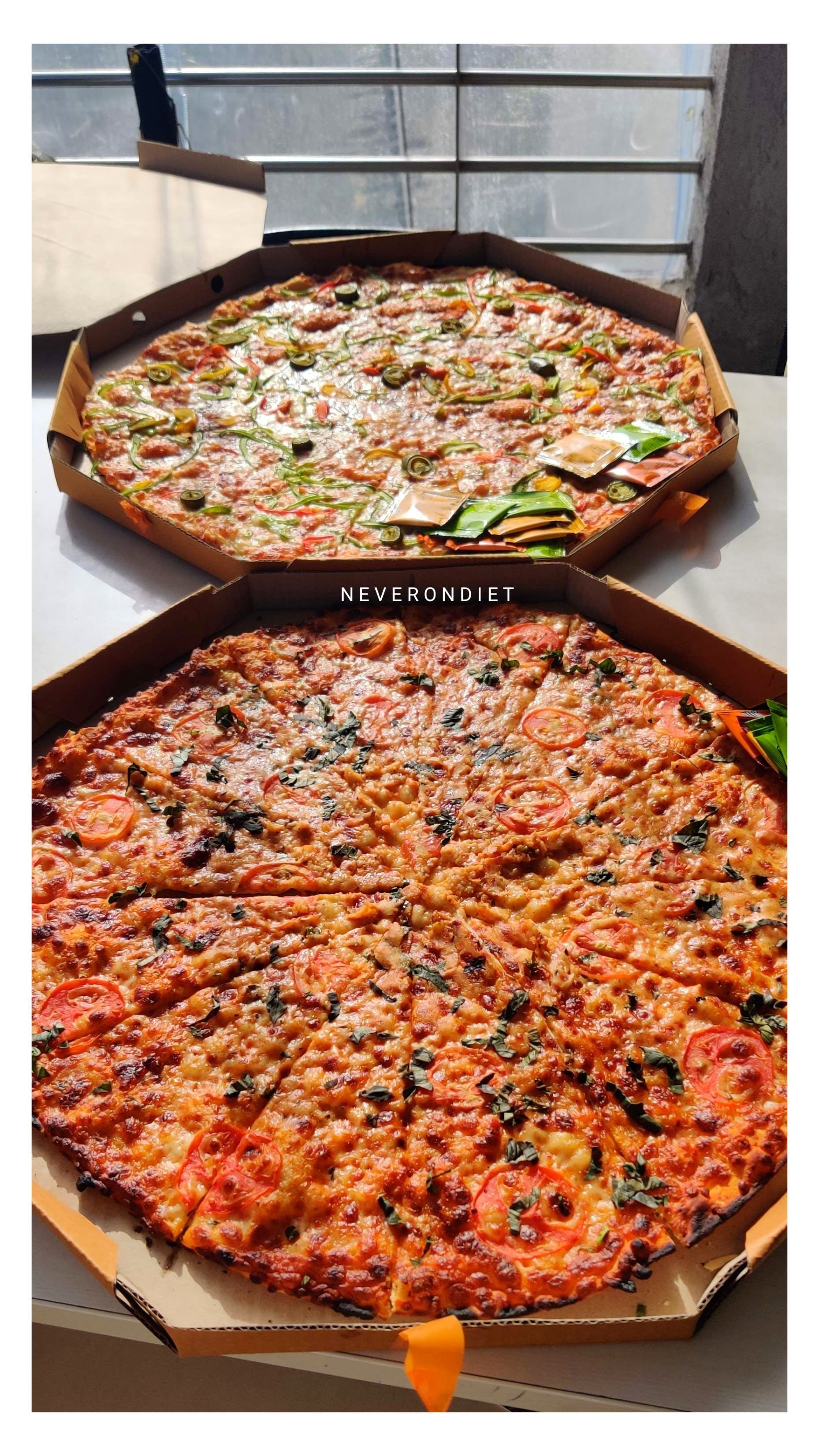 Dish,Food,Cuisine,Pizza,Pizza cheese,Ingredient,Tarte flambée,California-style pizza,Italian food,Sicilian pizza