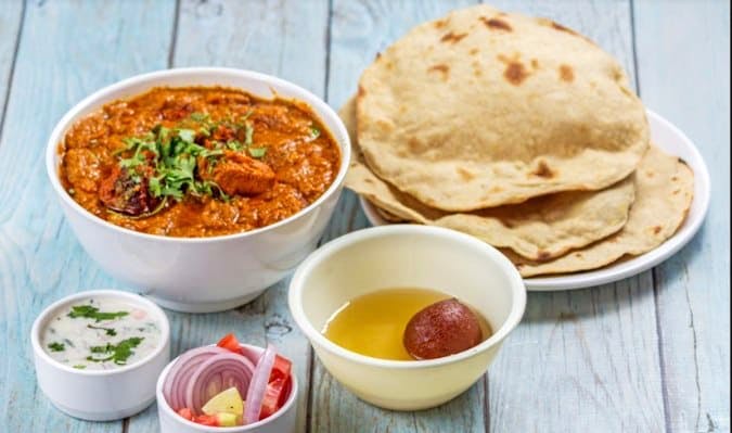 Dish,Food,Cuisine,Ingredient,Naan,Roti canai,Chapati,Roti,Punjabi cuisine,Roti prata