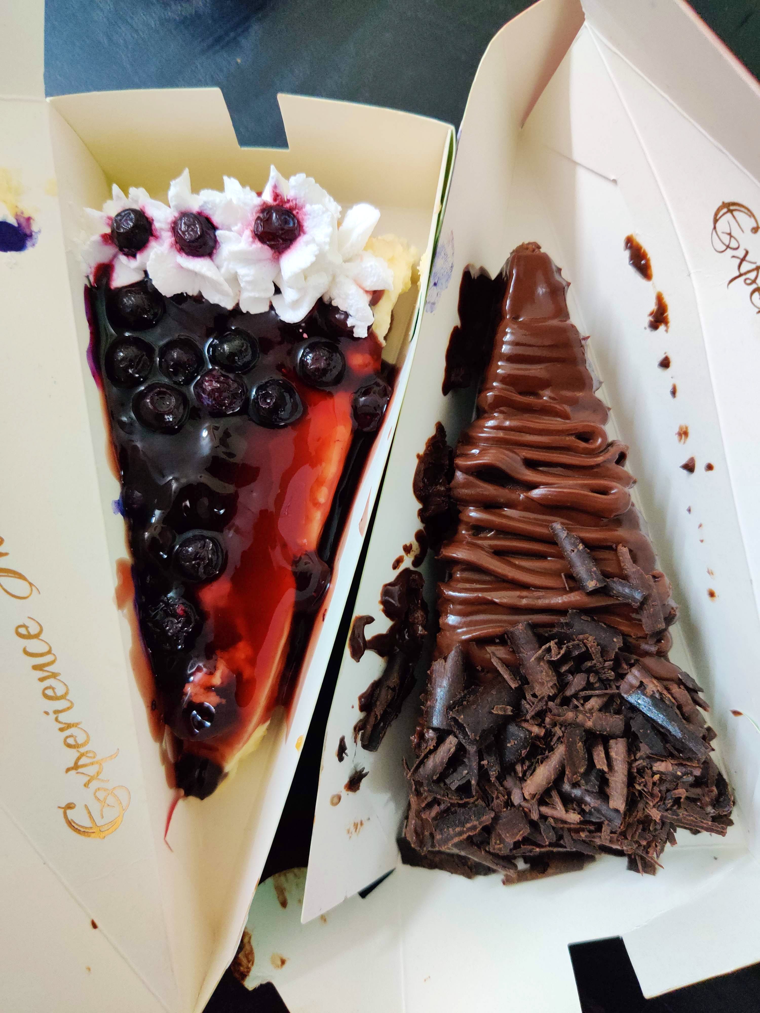 Slices Fabulous Cakes | Kedai kek dan roti | Cleveland OH