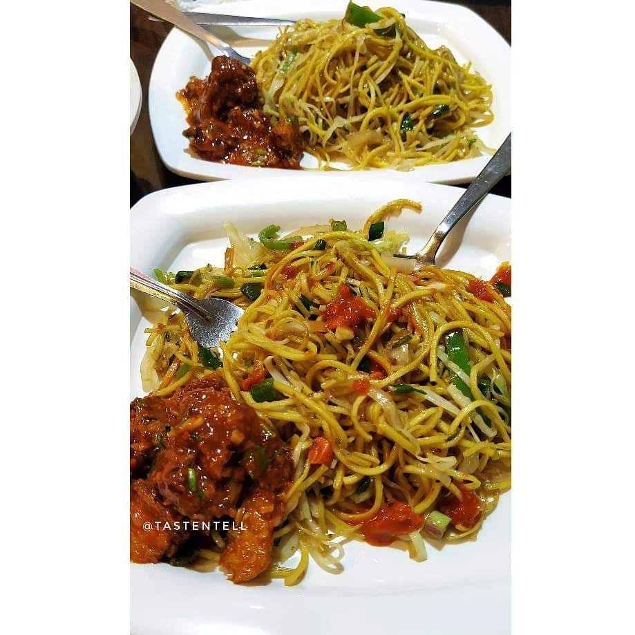 Dish,Cuisine,Food,Fried noodles,Noodle,Chow mein,Ingredient,Spaghetti,Pancit,Chinese food
