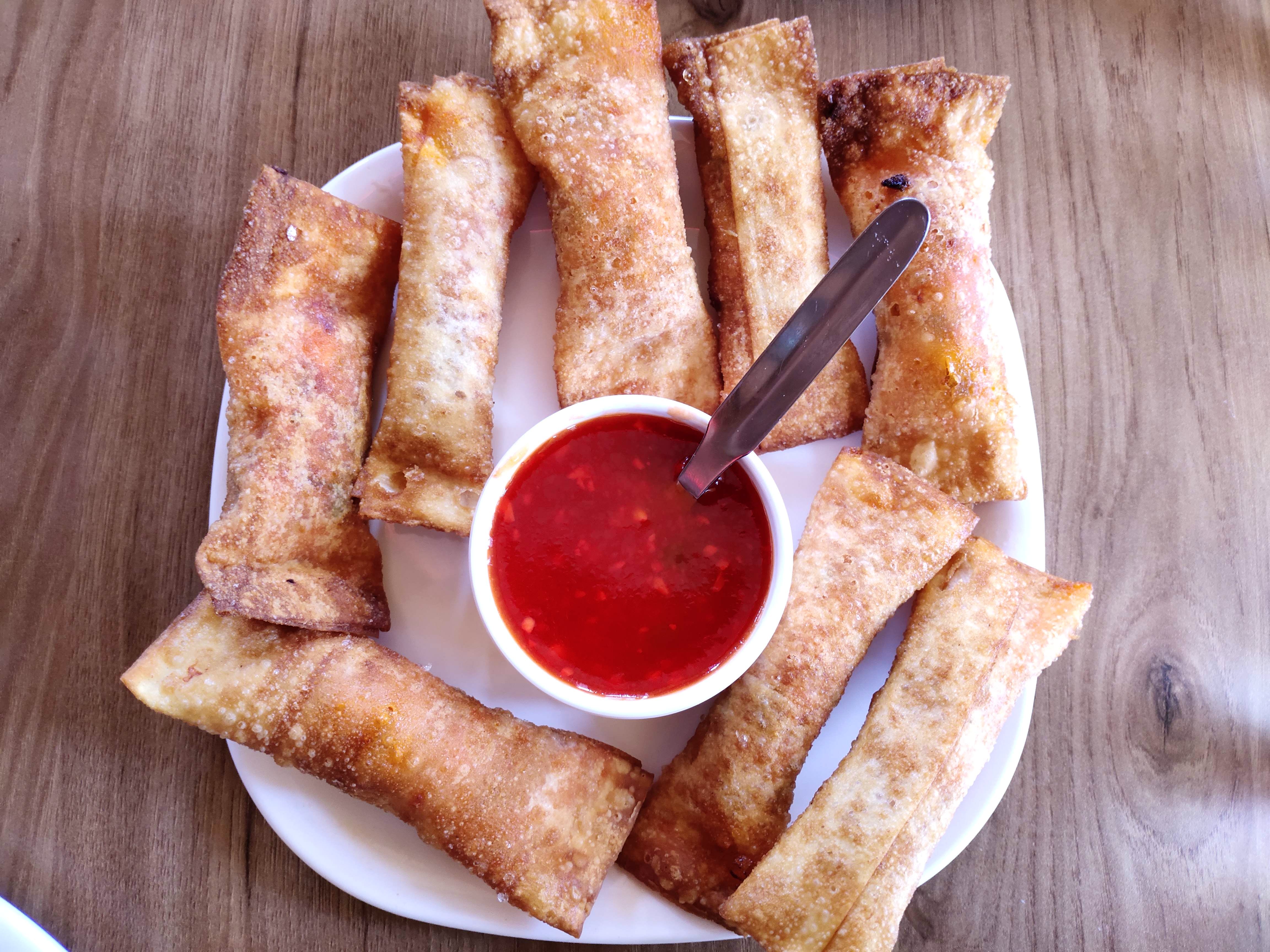 Dish,Food,Cuisine,Lumpia,Ingredient,Egg roll,Spring roll,appetizer,Fried food,Produce