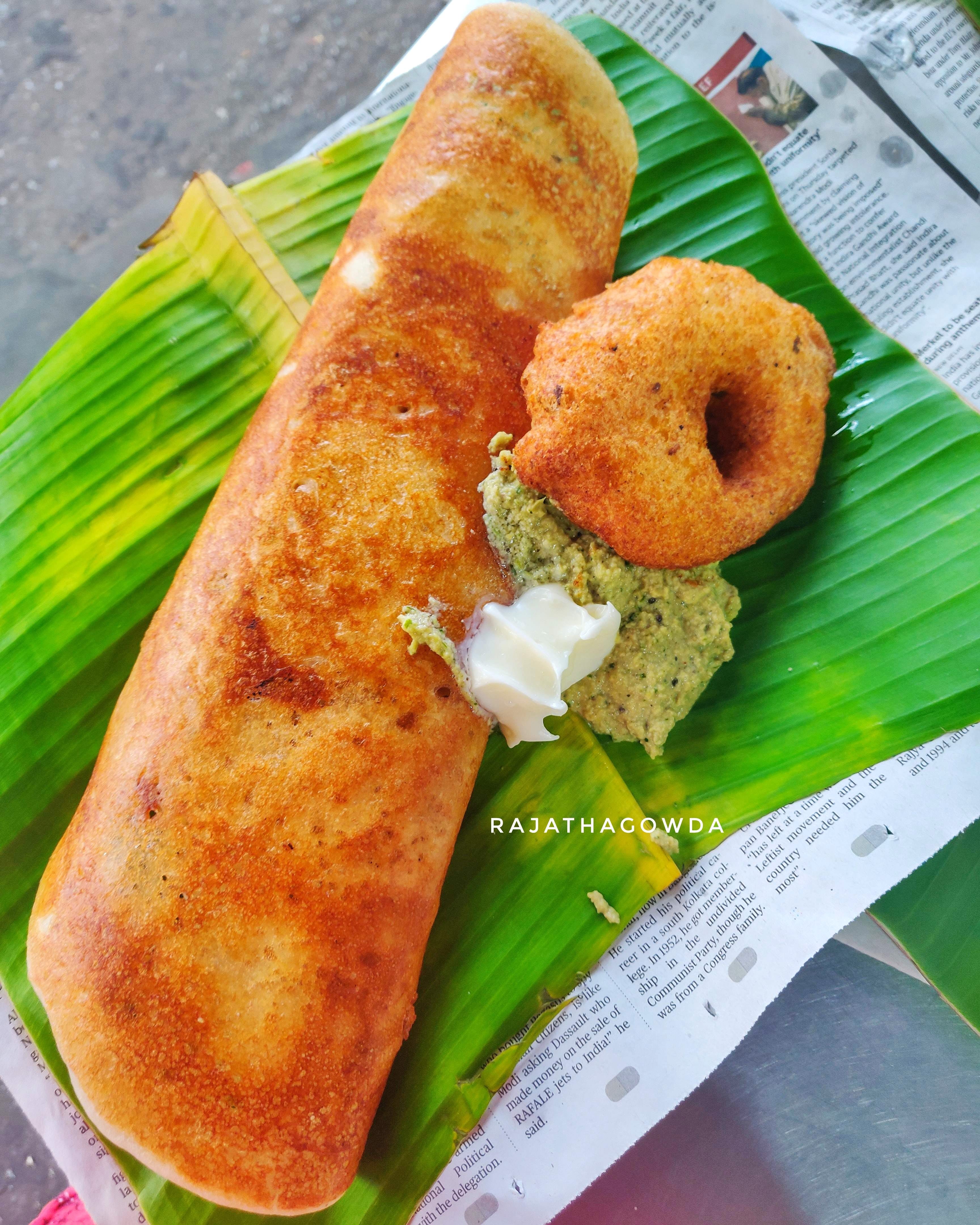 Dish,Food,Cuisine,Ingredient,Produce,Fried food,Dosa,Baked goods,Indian cuisine