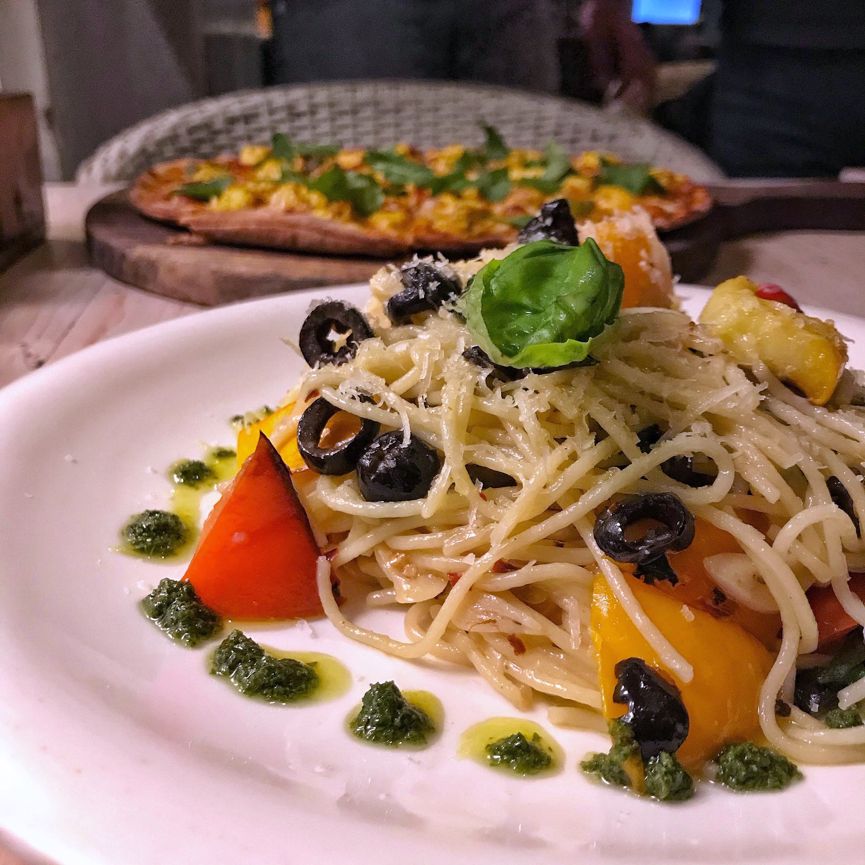 Dish,Food,Cuisine,Ingredient,Capellini,Taglierini,Spaghetti,Spaghetti aglio e olio,Carbonara,Italian food