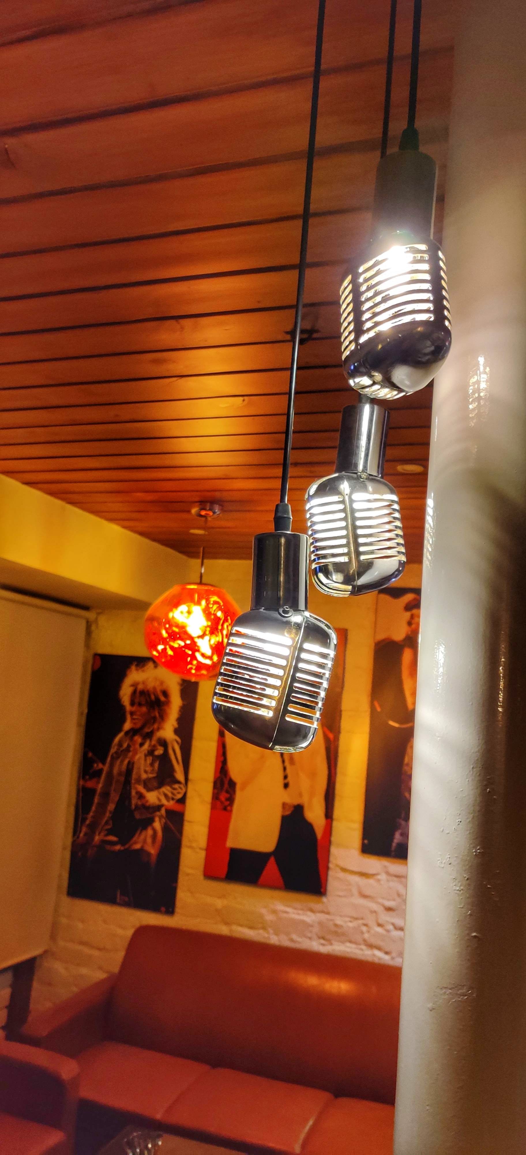Lamp,Lampshade,Lighting,Lighting accessory,Light fixture,Interior design,Microphone