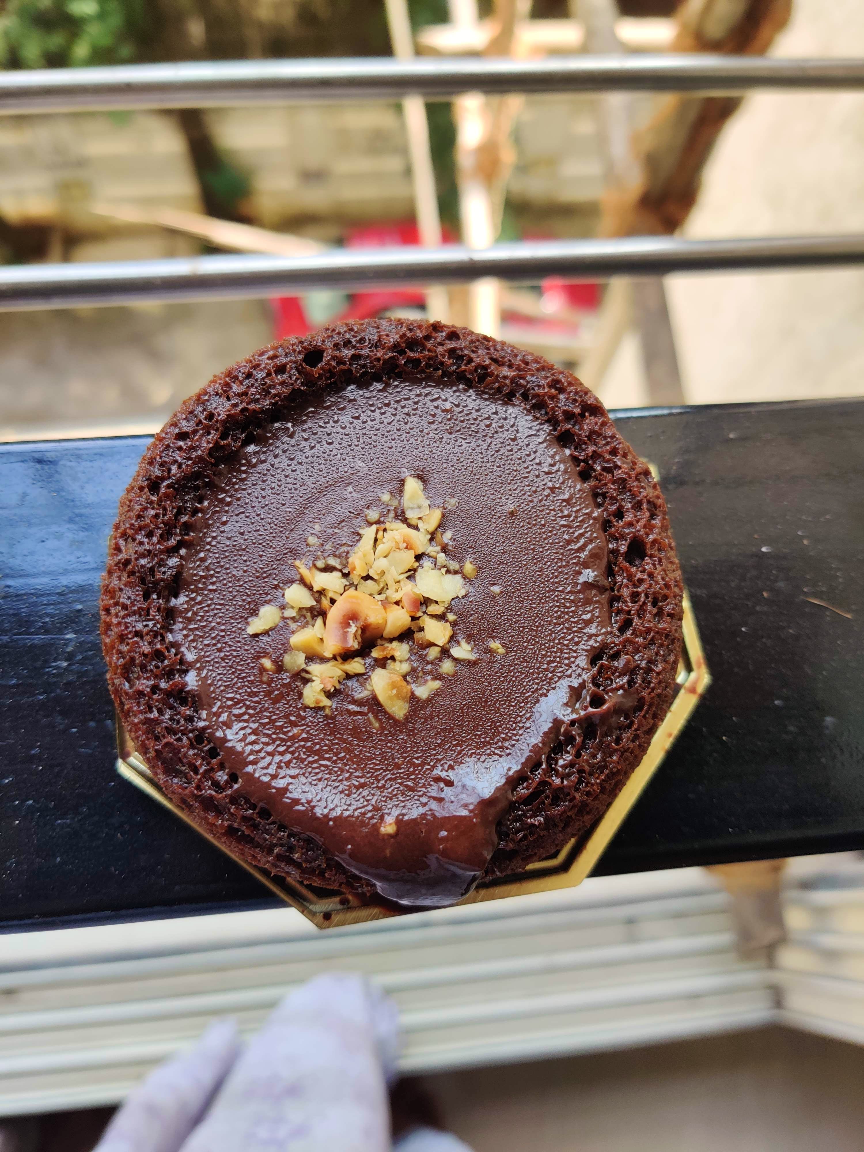 mumbaifoodicious - Nutella well cake with ice cream Location : The boston  Cupcakery Andheri Credits : @huungry_engineer DM us to get featured or  #mumbaifoodicious #mfffoodtrail #Chocolate #ChocolateLover #Fluffy #Mumbai  #MumbaiFood #MumbaiRestaurants ...