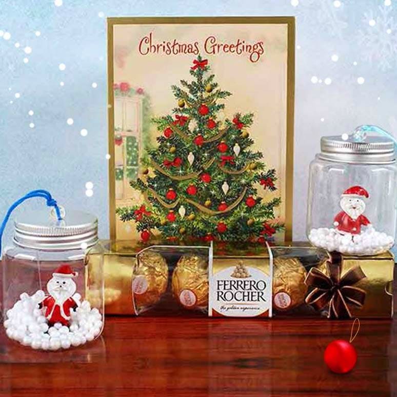 Christmas,Christmas decoration,Christmas tree,Tree,Christmas eve,Christmas ornament,Fir,Event,Plant,Holly