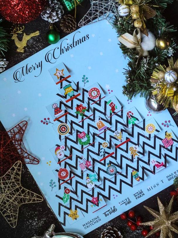 Pattern,Tree,Design,Christmas,Christmas eve,Christmas ornament,Font,Winter,Holiday,Illustration