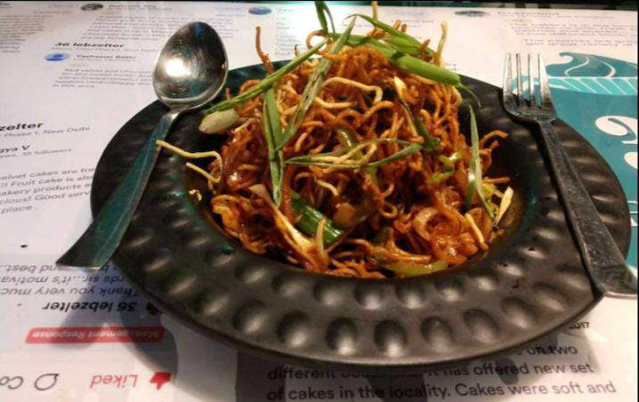 Dish,Food,Cuisine,Ingredient,Fried noodles,Meat,Karedok,Spaghetti,Noodle,Chow mein