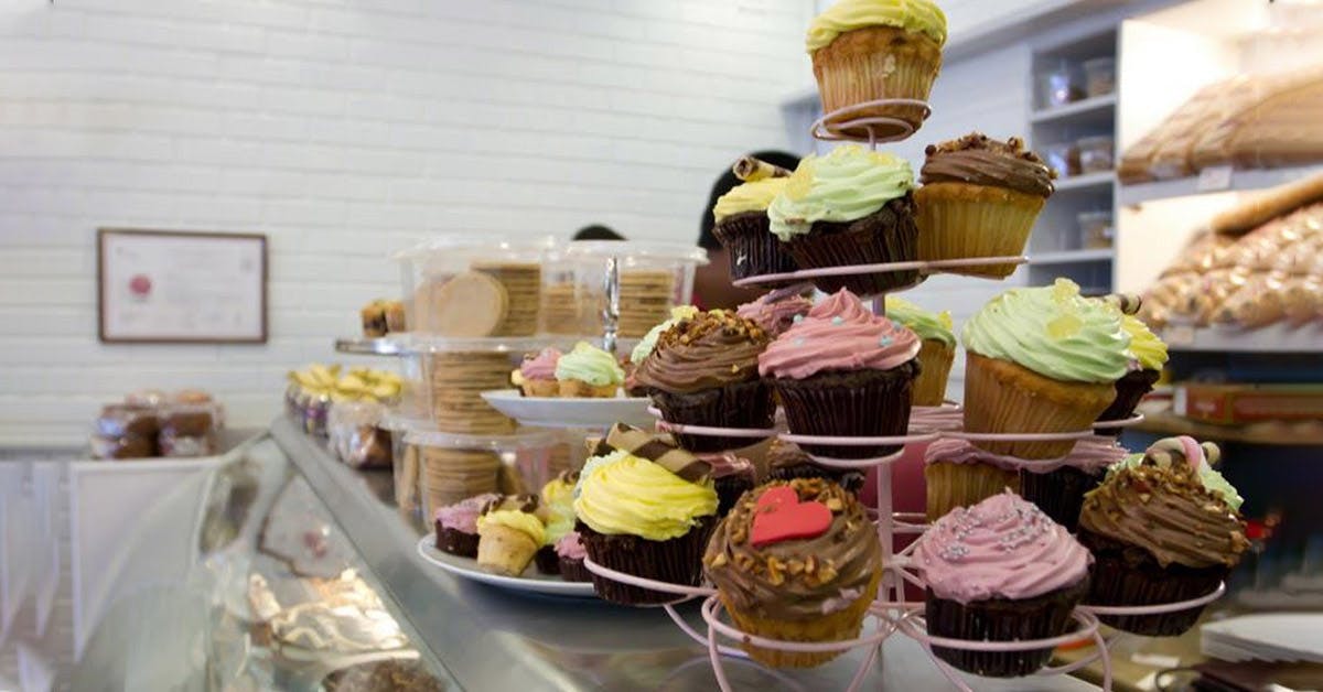 Order Cakes & Brownies Online From Theobroma LBB, Delhi