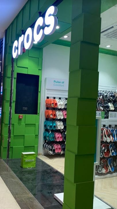 Crocs store on sale in dwarka