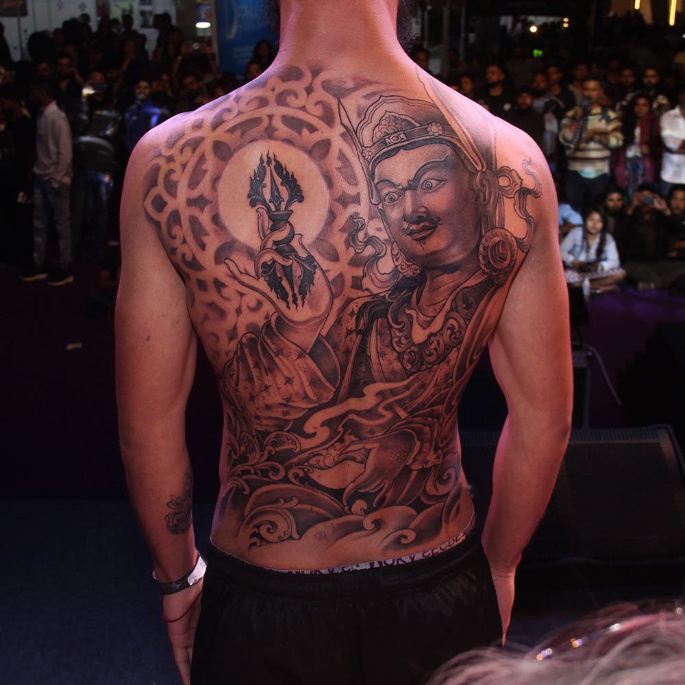 Tattoo,Shoulder,Arm,Muscle,Back,Flesh,Male,Joint,Human,Human body