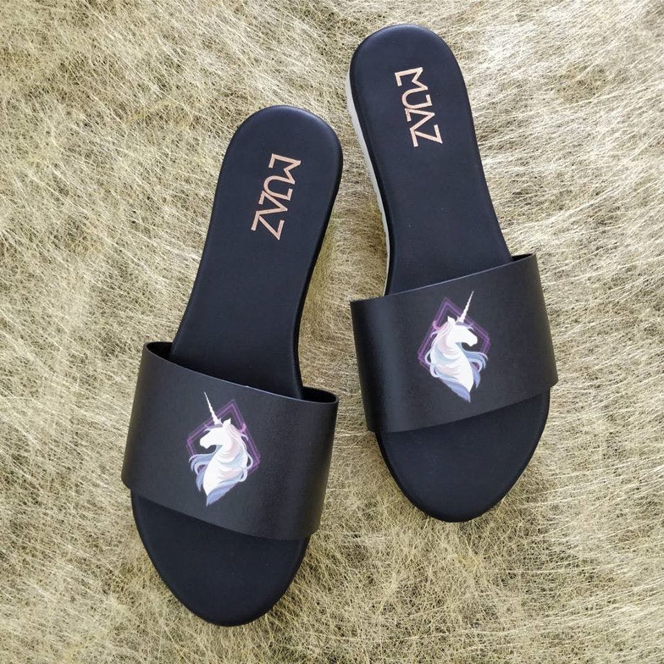 FRYDAY FLAT SLIDERS – Muaz Shoes