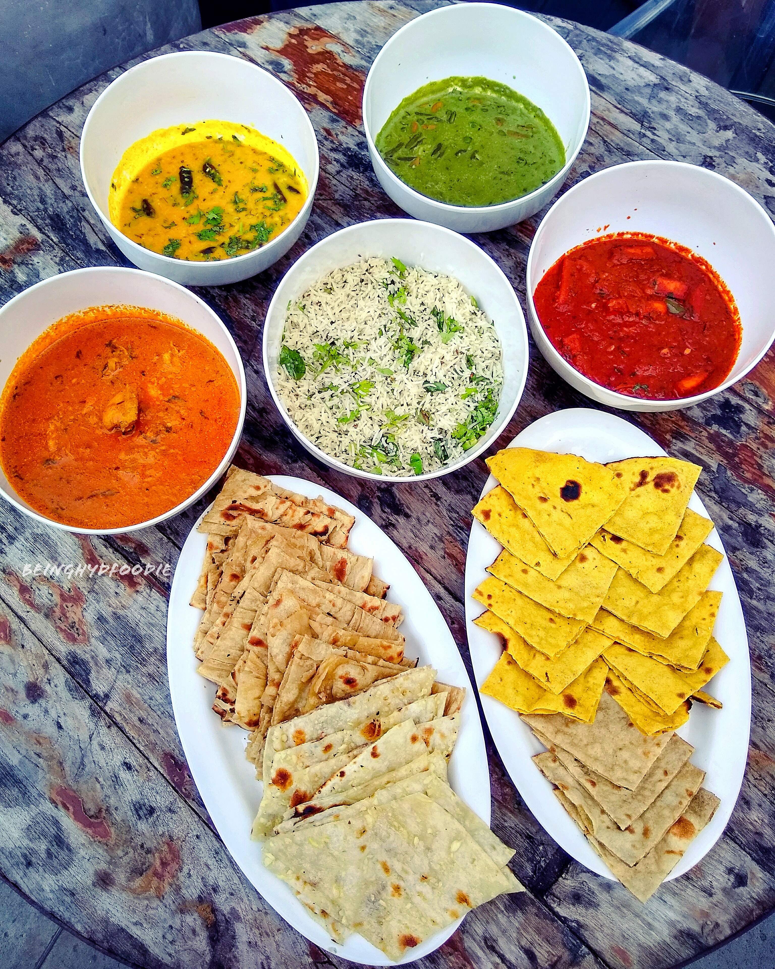 Dish,Food,Cuisine,Ingredient,Naan,Produce,Dip,Staple food,Indian cuisine,Nachos